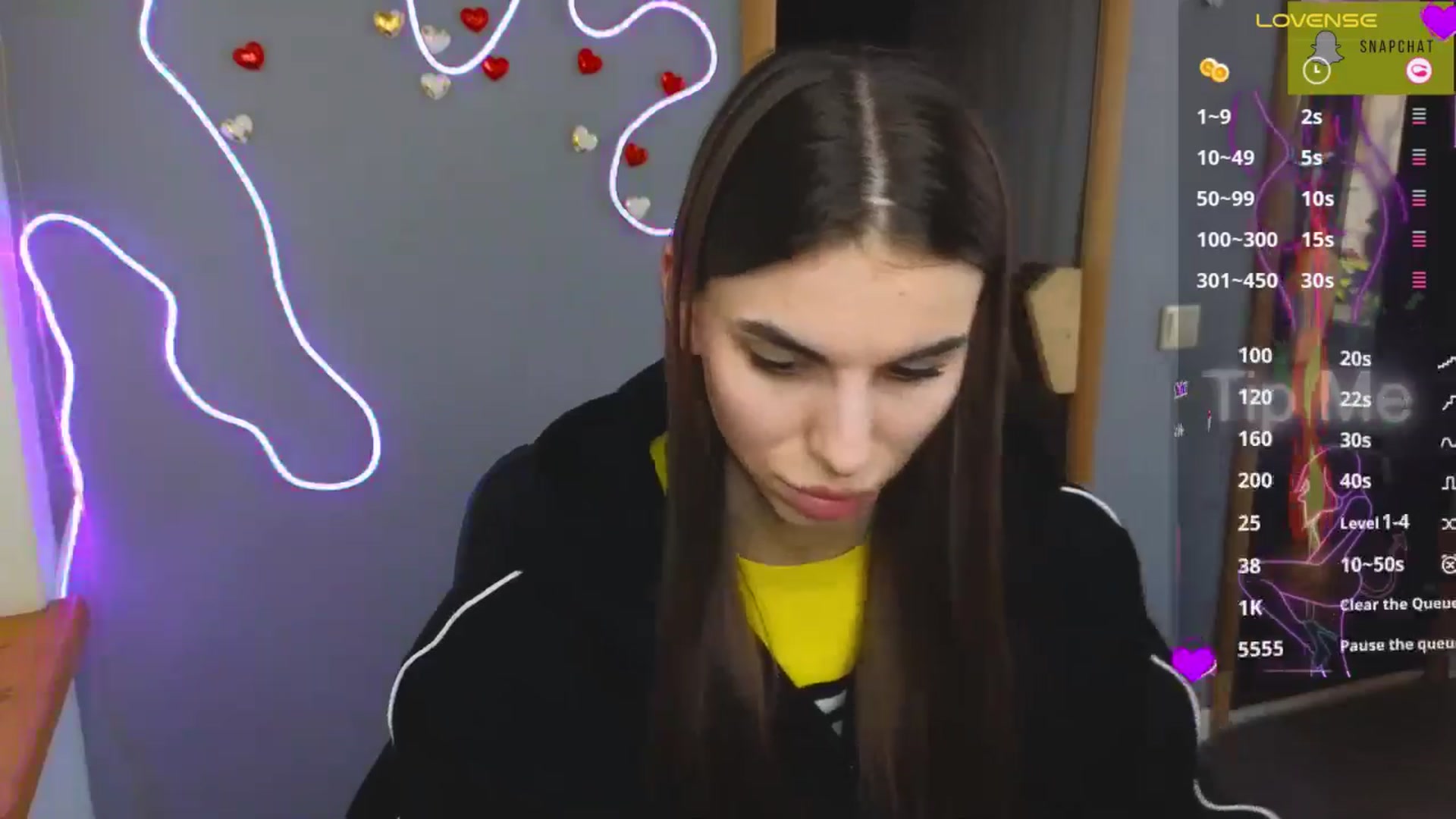 Gallery image thumbnail from Graceful_Doll's myfreecams stream on, 03/22/2025, 12:01 image 4 of 20