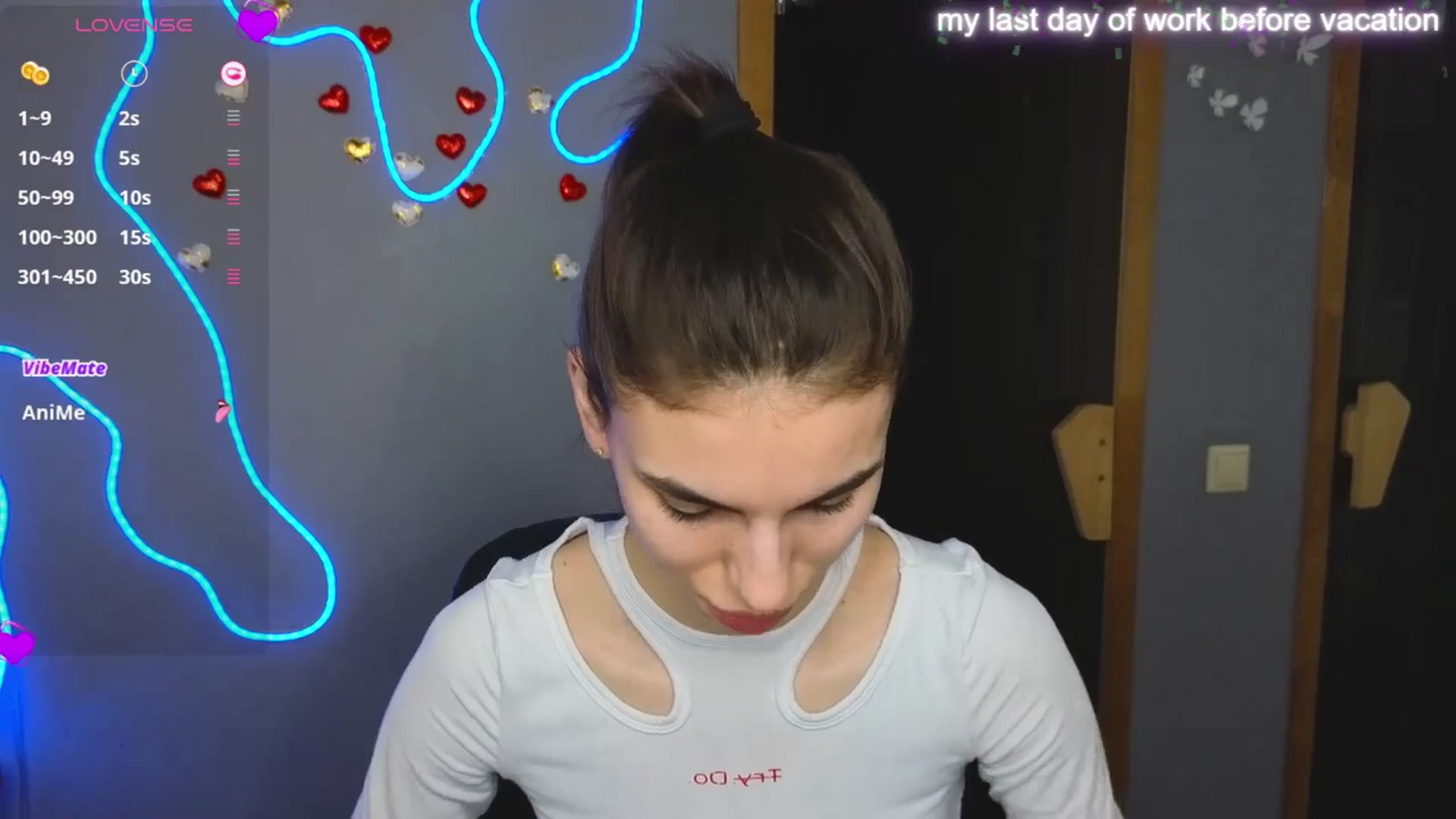 Gallery image thumbnail from Graceful_Doll's myfreecams stream on, 03/25/2025, 07:41 image 15 of 20