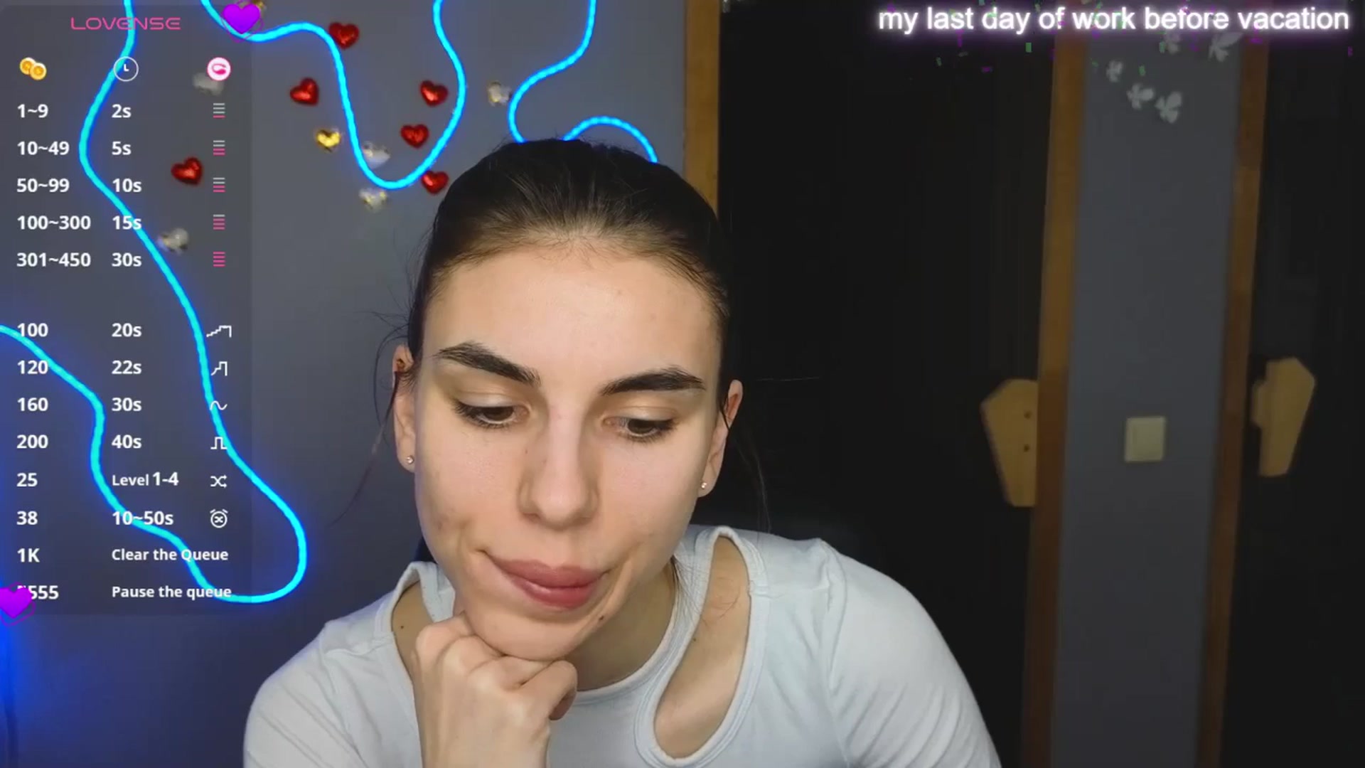 Gallery image thumbnail from Graceful_Doll's myfreecams stream on, 03/25/2025, 07:41 image 17 of 20