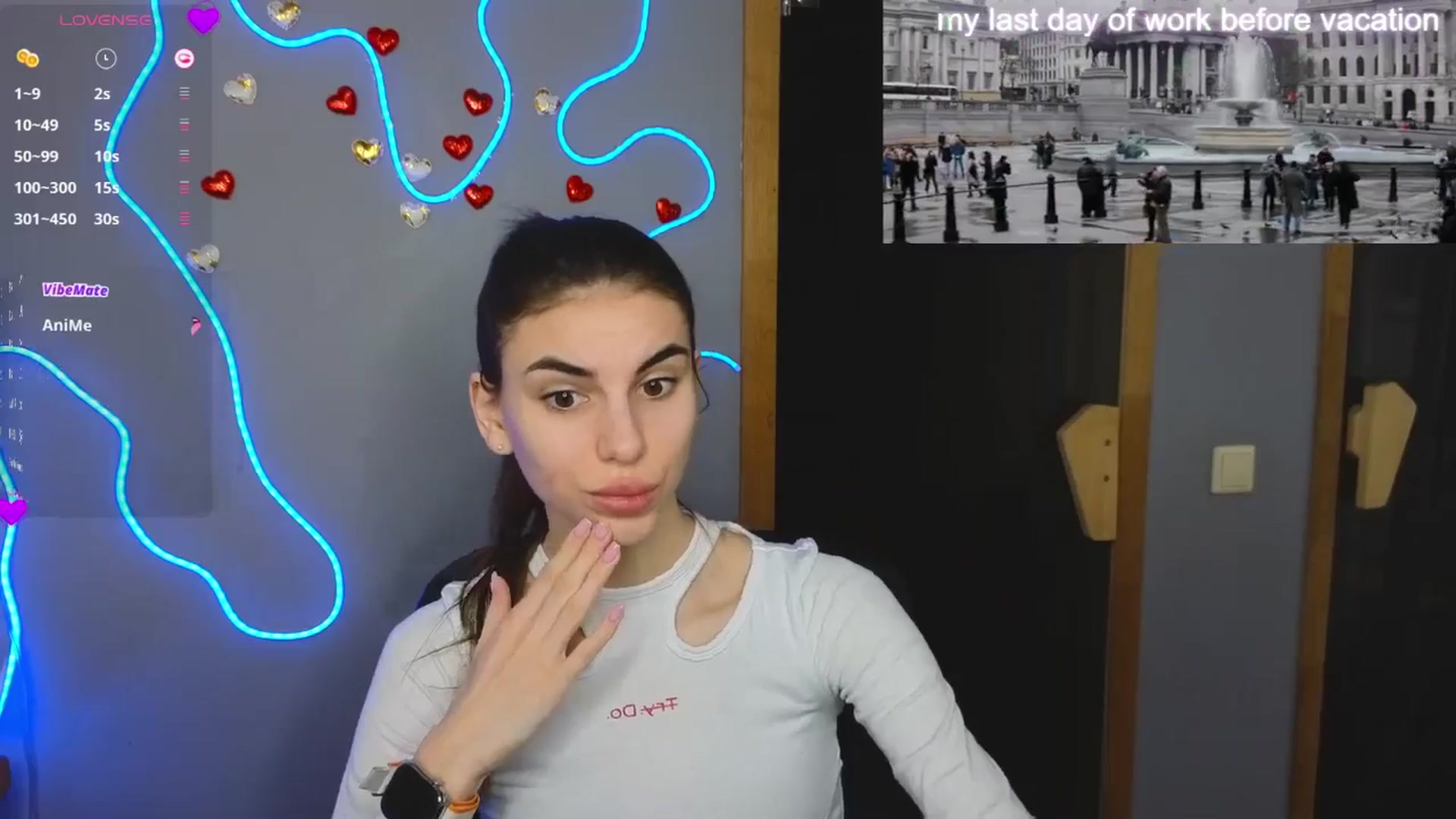 Gallery image thumbnail from Graceful_Doll's myfreecams stream on, 03/25/2025, 07:41 image 4 of 20