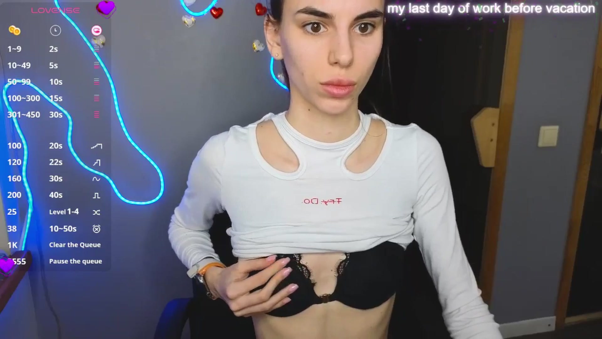 Gallery image thumbnail from Graceful_Doll's myfreecams stream on, 03/25/2025, 09:31 image 19 of 20