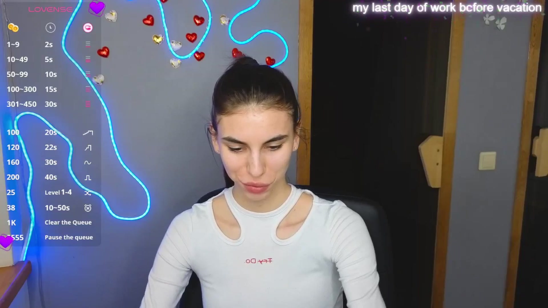 Gallery image thumbnail from Graceful_Doll's myfreecams stream on, 03/25/2025, 09:31 image 5 of 20