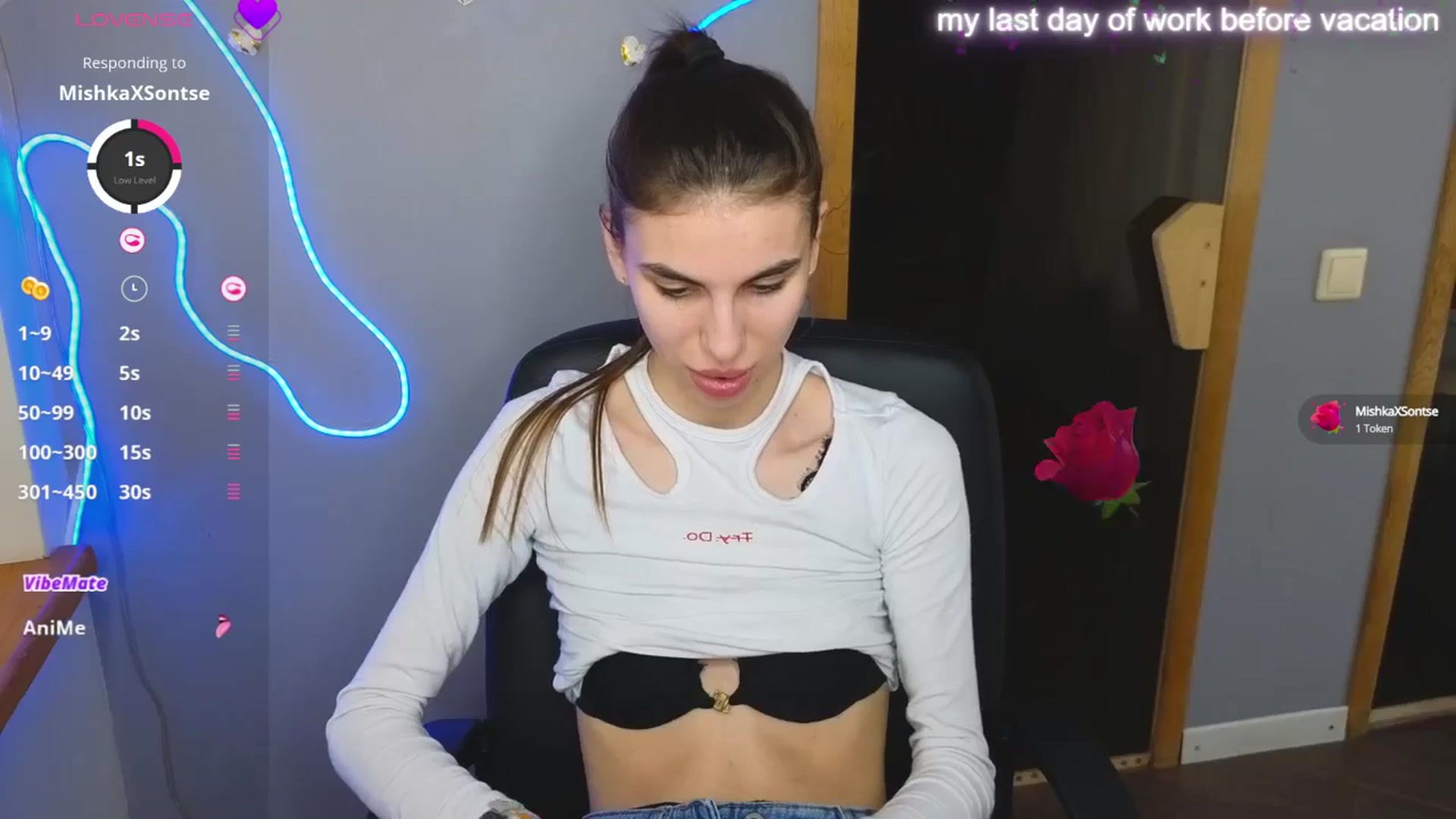 Gallery image thumbnail from Graceful_Doll's myfreecams stream on, 03/25/2025, 11:09 image 18 of 20