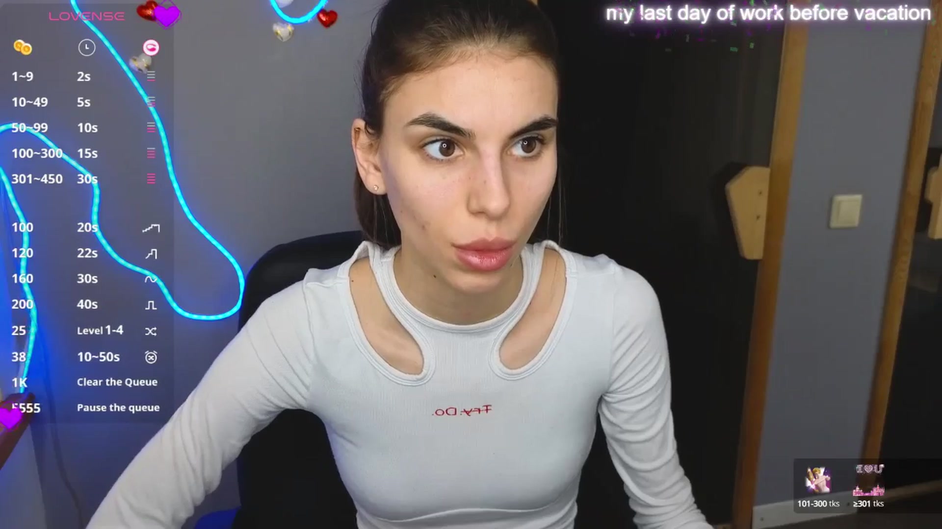 Gallery image thumbnail from Graceful_Doll's myfreecams stream on, 03/25/2025, 11:09 image 8 of 20