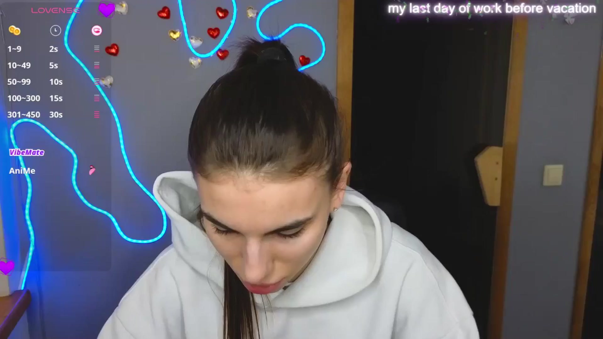 Gallery image thumbnail from Graceful_Doll's myfreecams stream on, 03/25/2025, 12:02 image 17 of 20