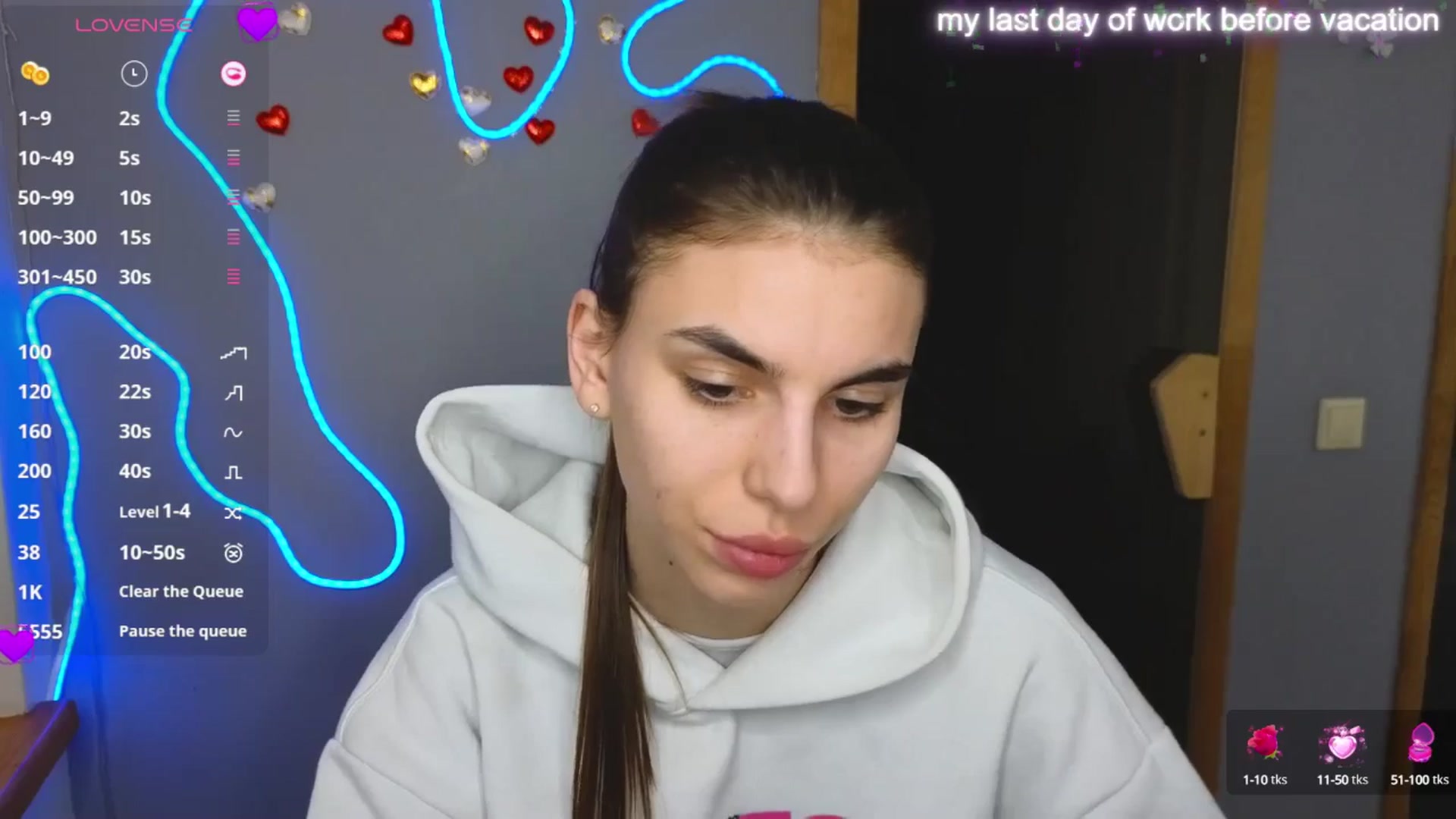 Gallery image thumbnail from Graceful_Doll's myfreecams stream on, 03/25/2025, 12:02 image 15 of 20