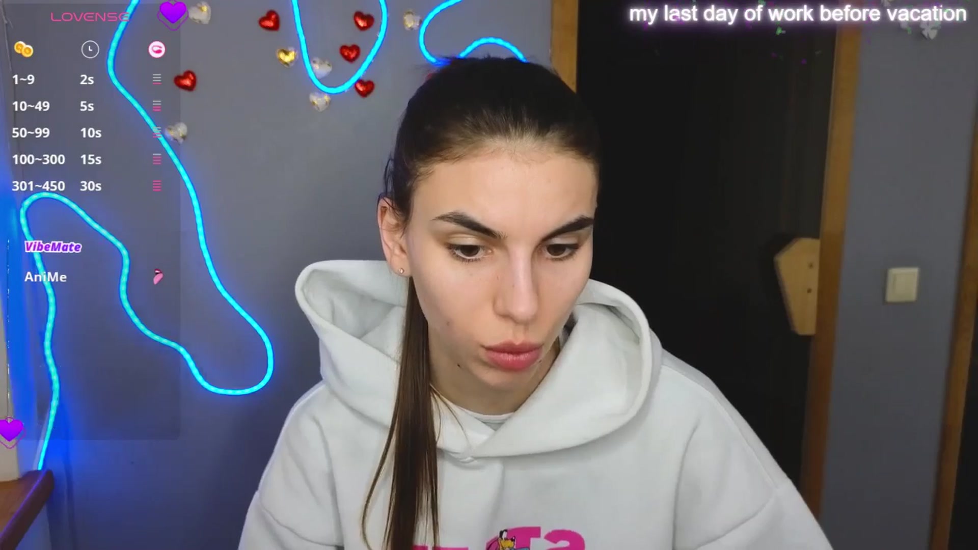 Gallery image thumbnail from Graceful_Doll's myfreecams stream on, 03/25/2025, 12:02 image 16 of 20