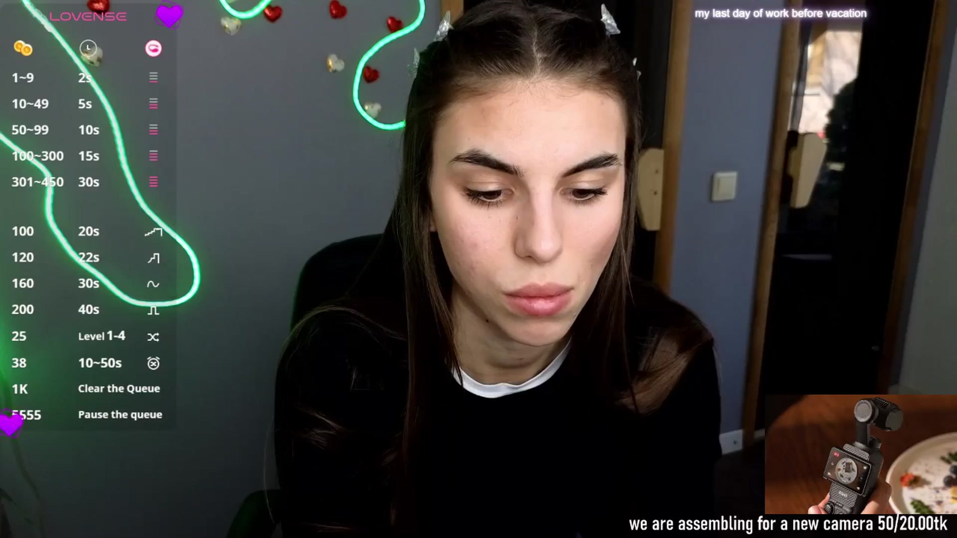 Gallery image thumbnail from Graceful_Doll's myfreecams stream on, 04/04/2025, 12:32 image 15 of 20