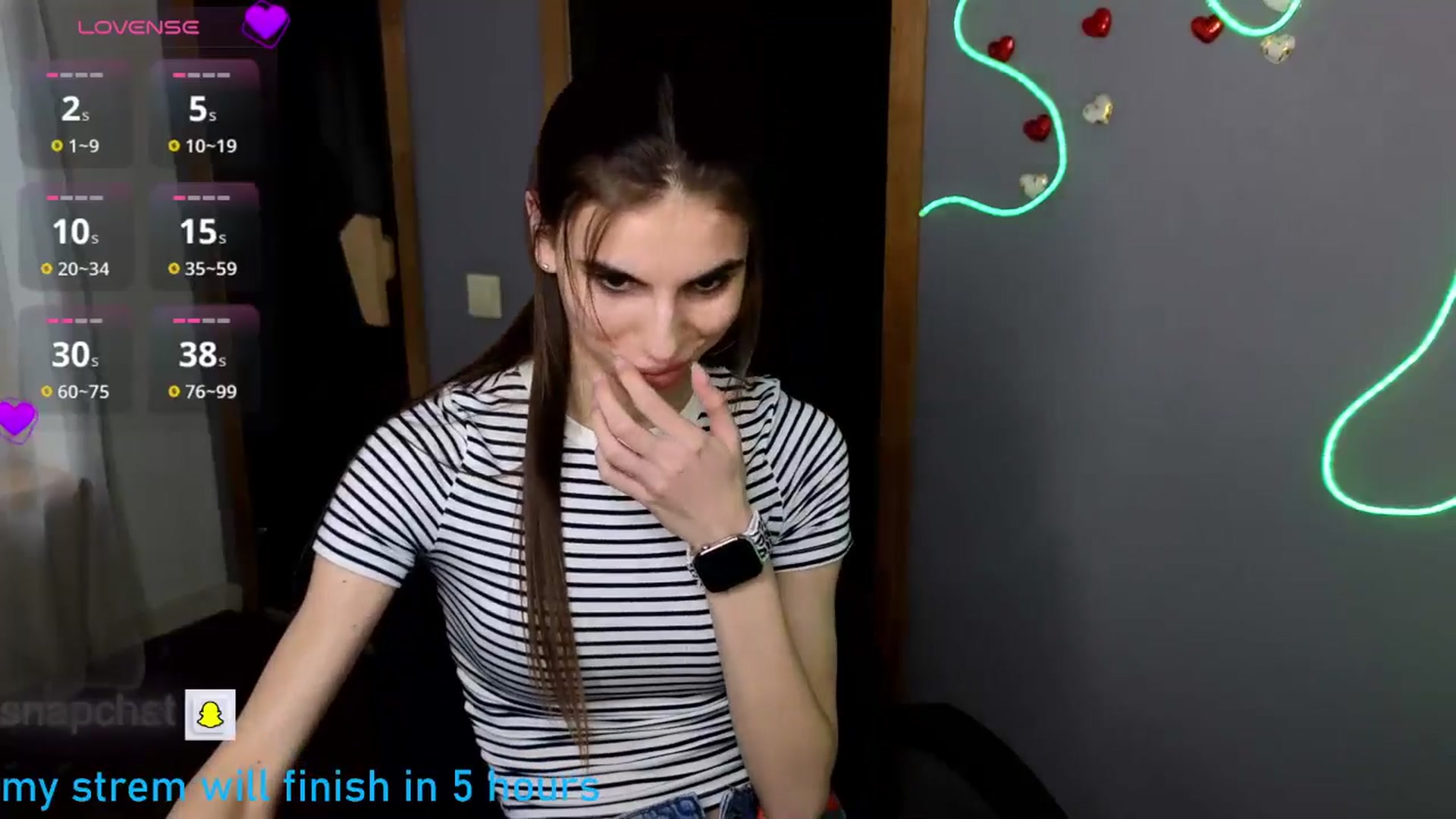 Gallery image thumbnail from Graceful_Doll's myfreecams stream on, 04/10/2025, 12:59 image 19 of 20