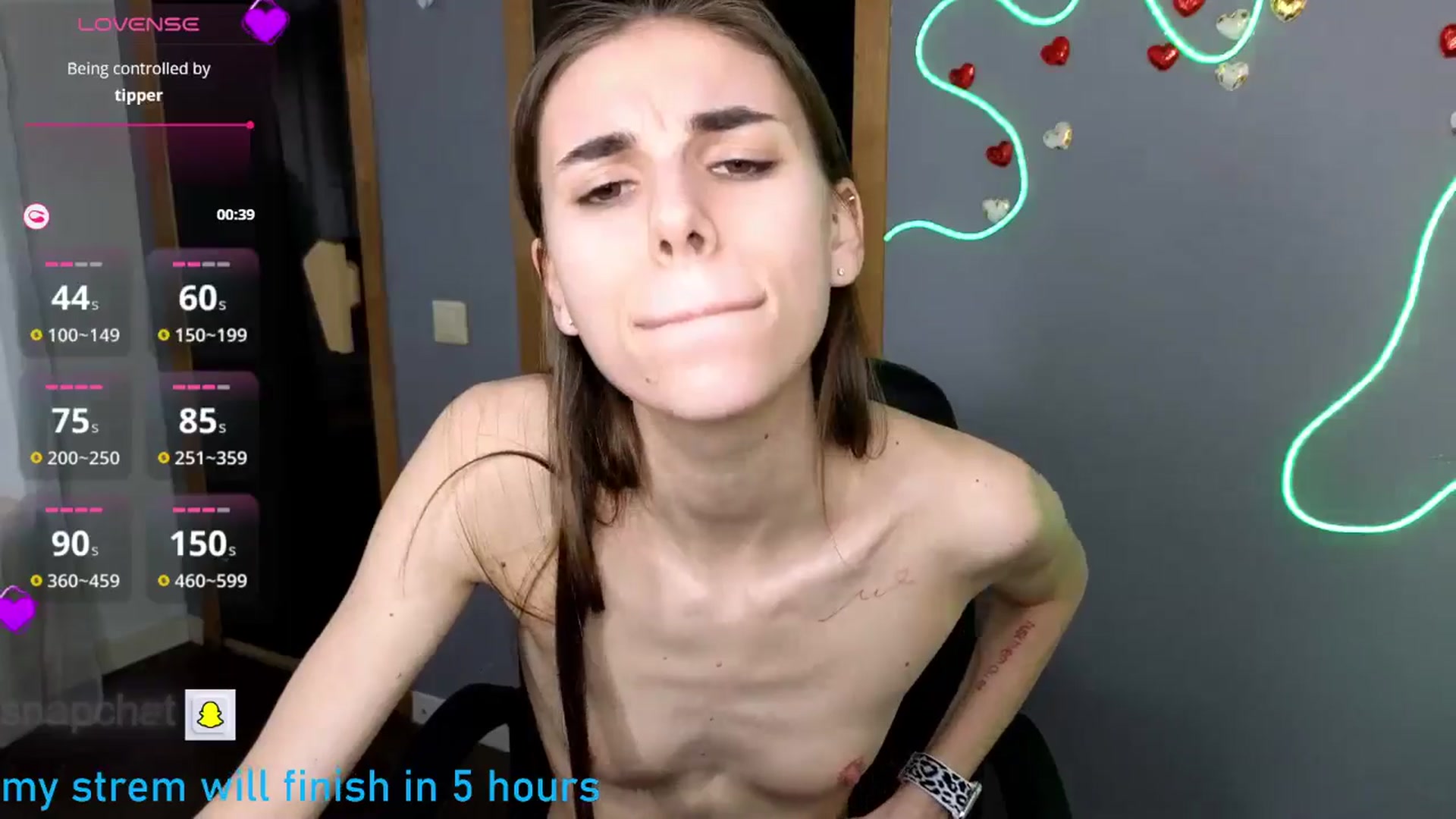 Gallery image thumbnail from Graceful_Doll's myfreecams stream on, 04/10/2025, 13:30 image 19 of 20