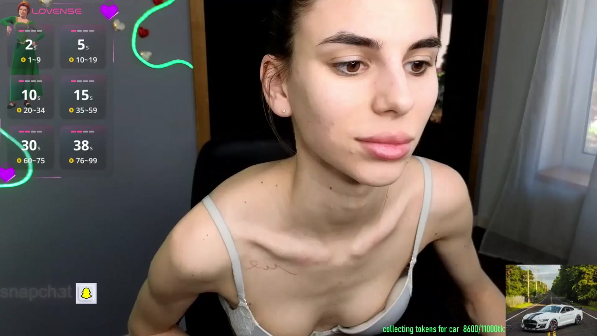 Gallery image thumbnail from Graceful_Doll's myfreecams stream on, 04/12/2025, 11:00 image 2 of 20