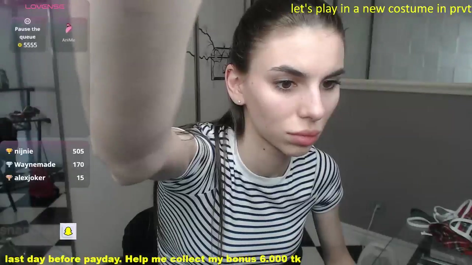Gallery image thumbnail from Graceful_Doll's myfreecams stream on, 04/15/2025, 11:15 image 4 of 20