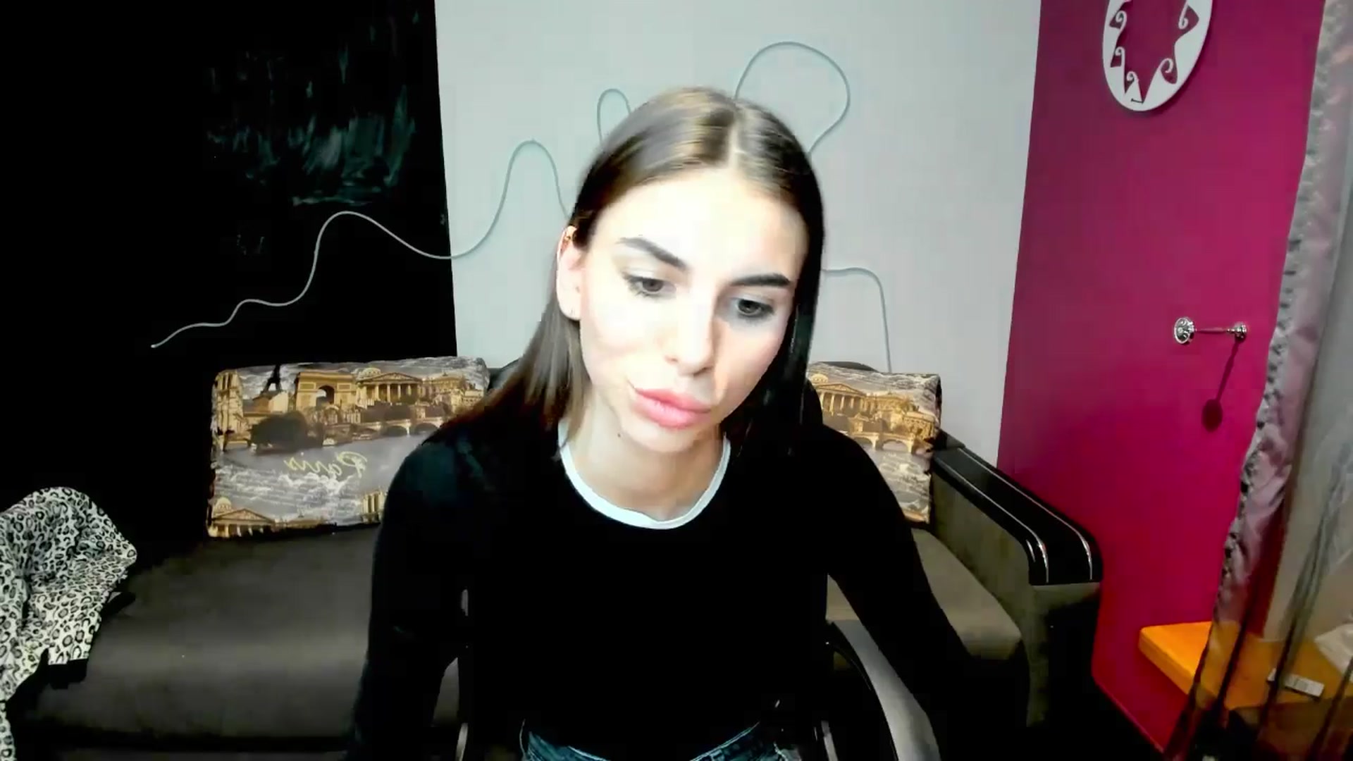 Gallery image thumbnail from Graceful_Doll's myfreecams stream on, 04/17/2025, 17:23 image 13 of 20