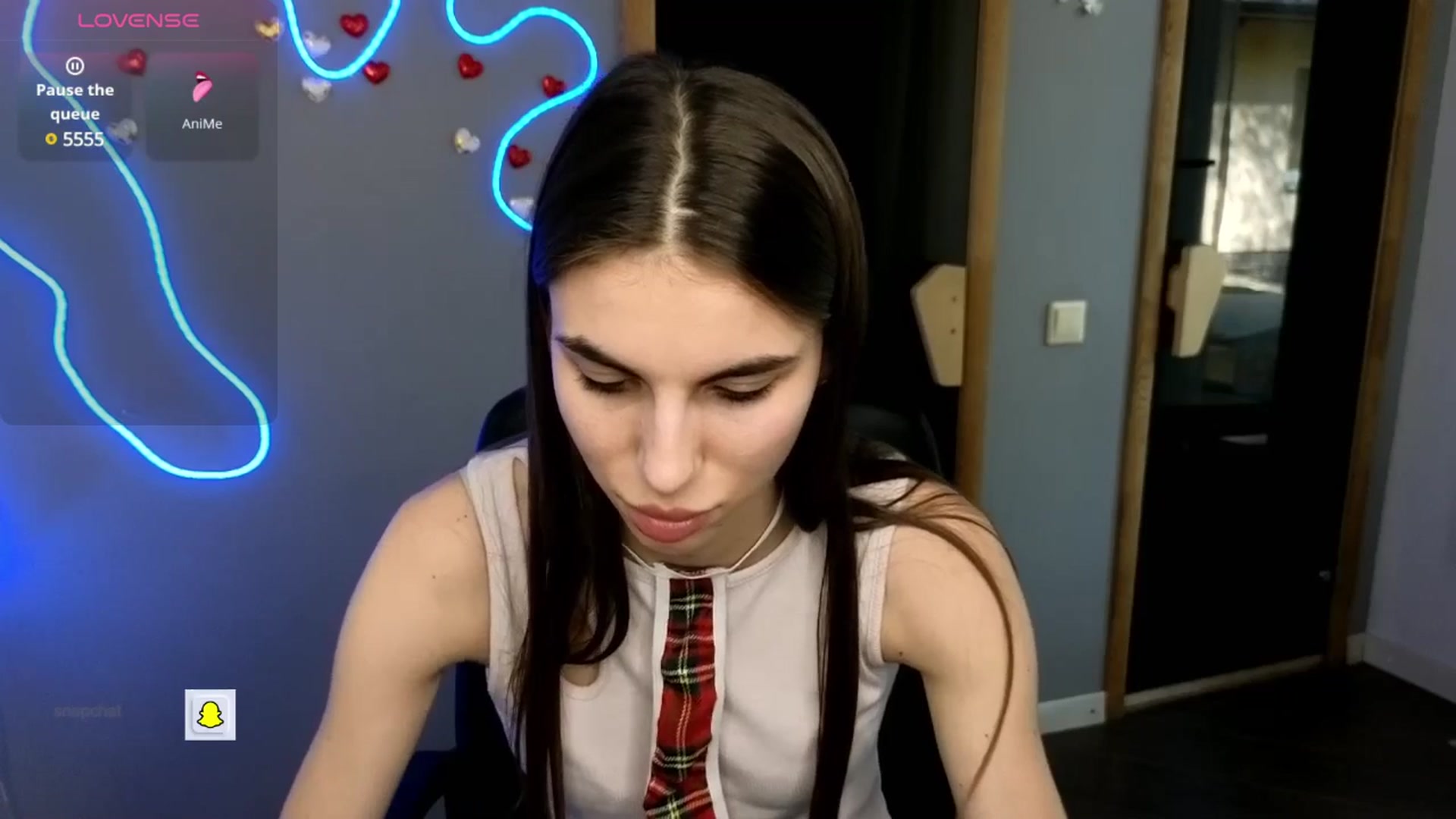 Gallery image thumbnail from Graceful_Doll's myfreecams stream on, 04/18/2025, 12:01 image 17 of 20