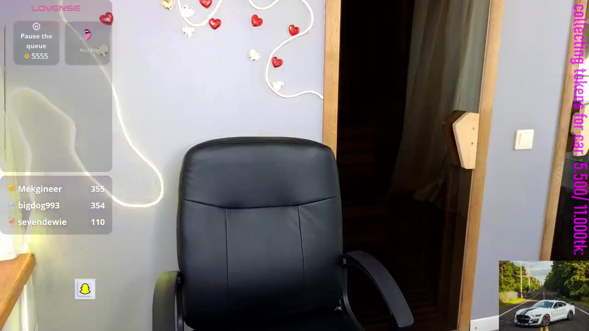 Gallery image thumbnail from Graceful_Doll's myfreecams stream on, 04/19/2025, 10:40 image 16 of 20