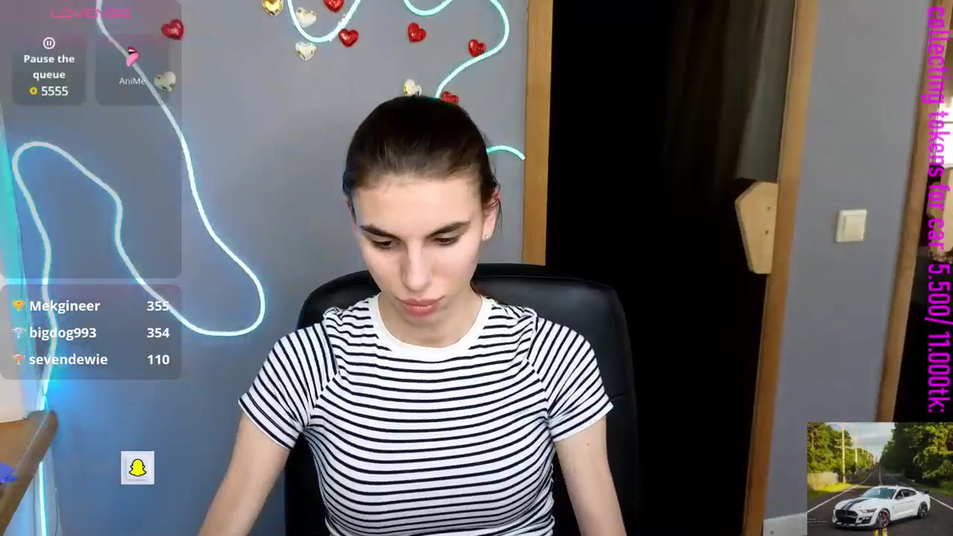 Gallery image thumbnail from Graceful_Doll's myfreecams stream on, 04/19/2025, 10:40 image 6 of 20