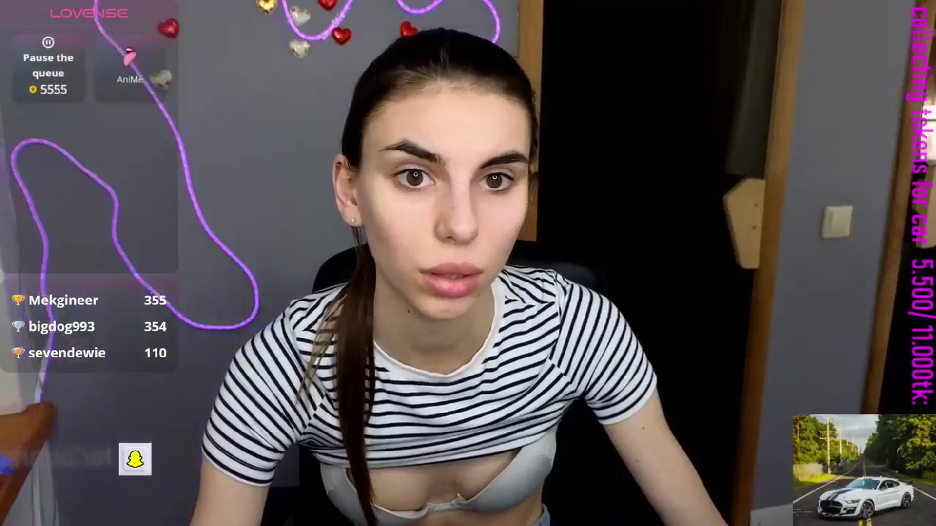 Gallery image thumbnail from Graceful_Doll's myfreecams stream on, 04/19/2025, 10:40 image 12 of 20