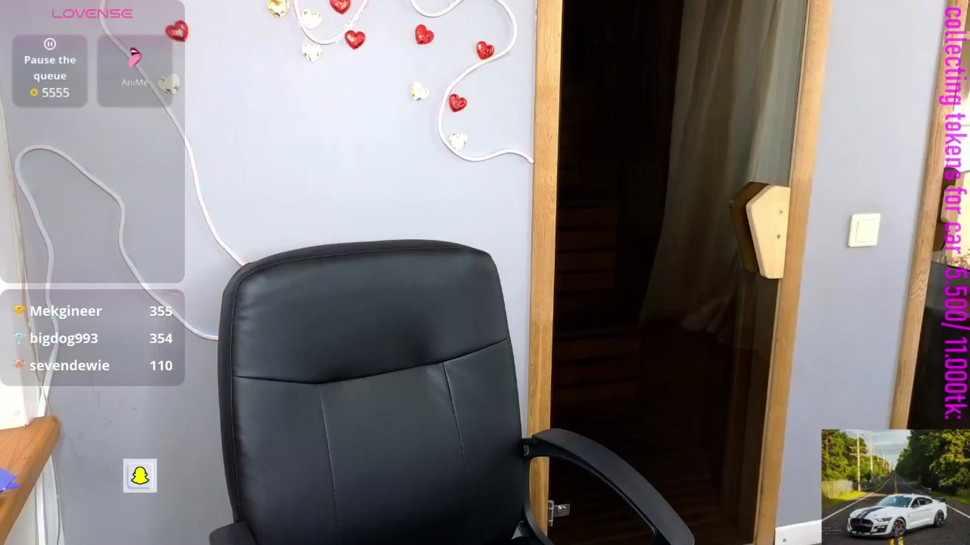 Gallery image thumbnail from Graceful_Doll's myfreecams stream on, 04/19/2025, 10:40 image 2 of 20