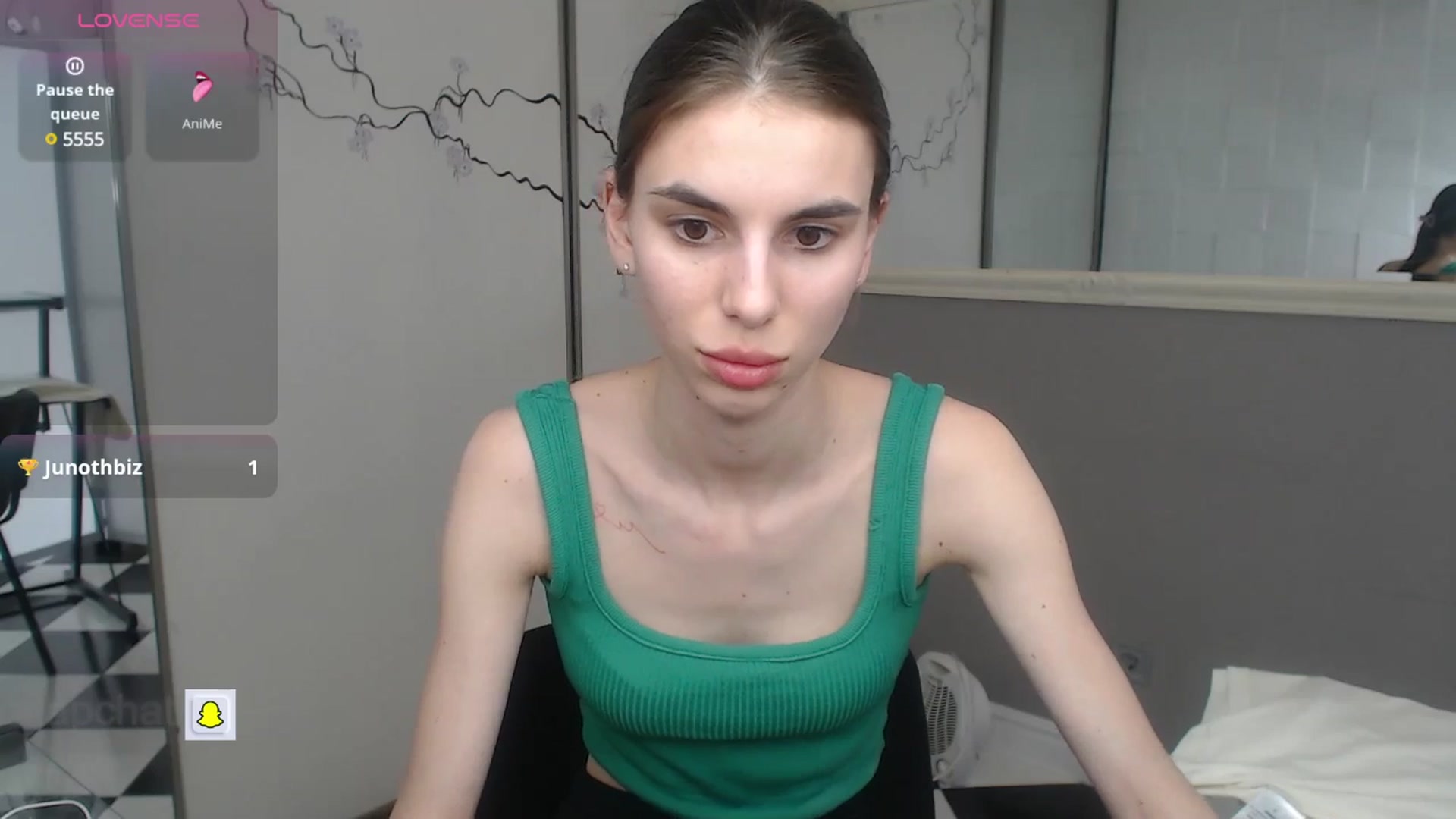 Gallery image thumbnail from Graceful_Doll's myfreecams stream on, 04/22/2025, 12:50 image 4 of 20
