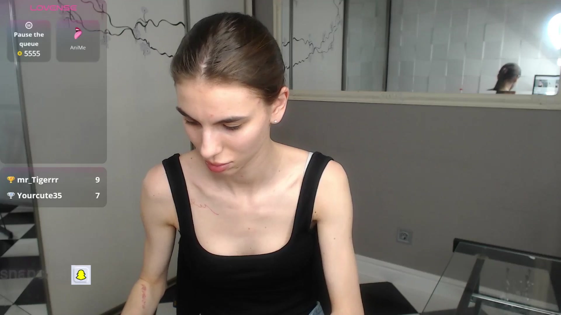 Gallery image thumbnail from Graceful_Doll's myfreecams stream on, 04/25/2025, 12:37 image 17 of 20