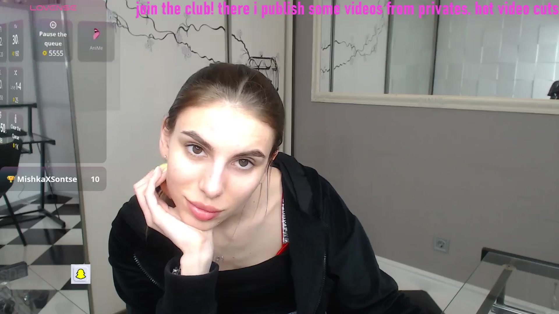 Gallery image thumbnail from Graceful_Doll's myfreecams stream on, 05/01/2025, 11:47 image 7 of 20
