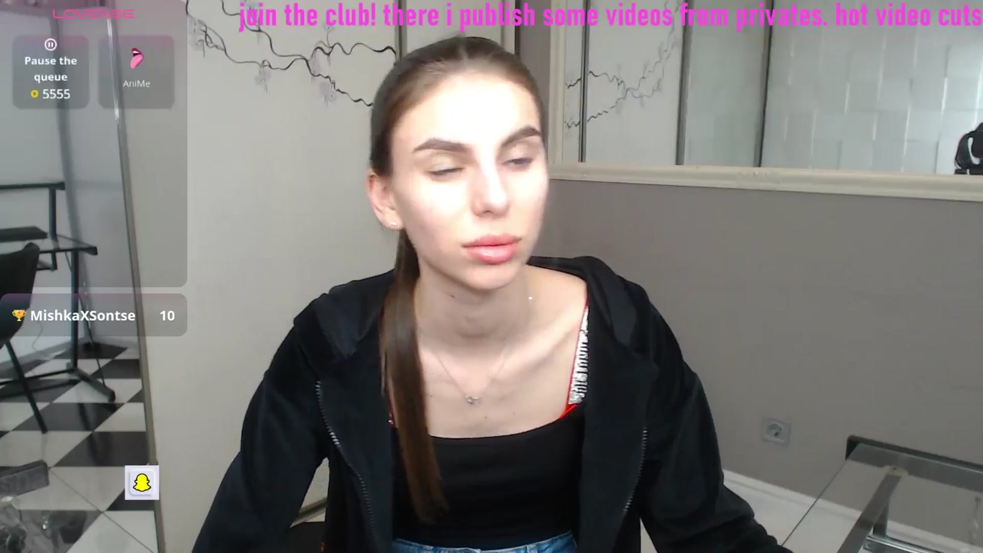 Gallery image thumbnail from Graceful_Doll's myfreecams stream on, 05/01/2025, 11:47 image 8 of 20