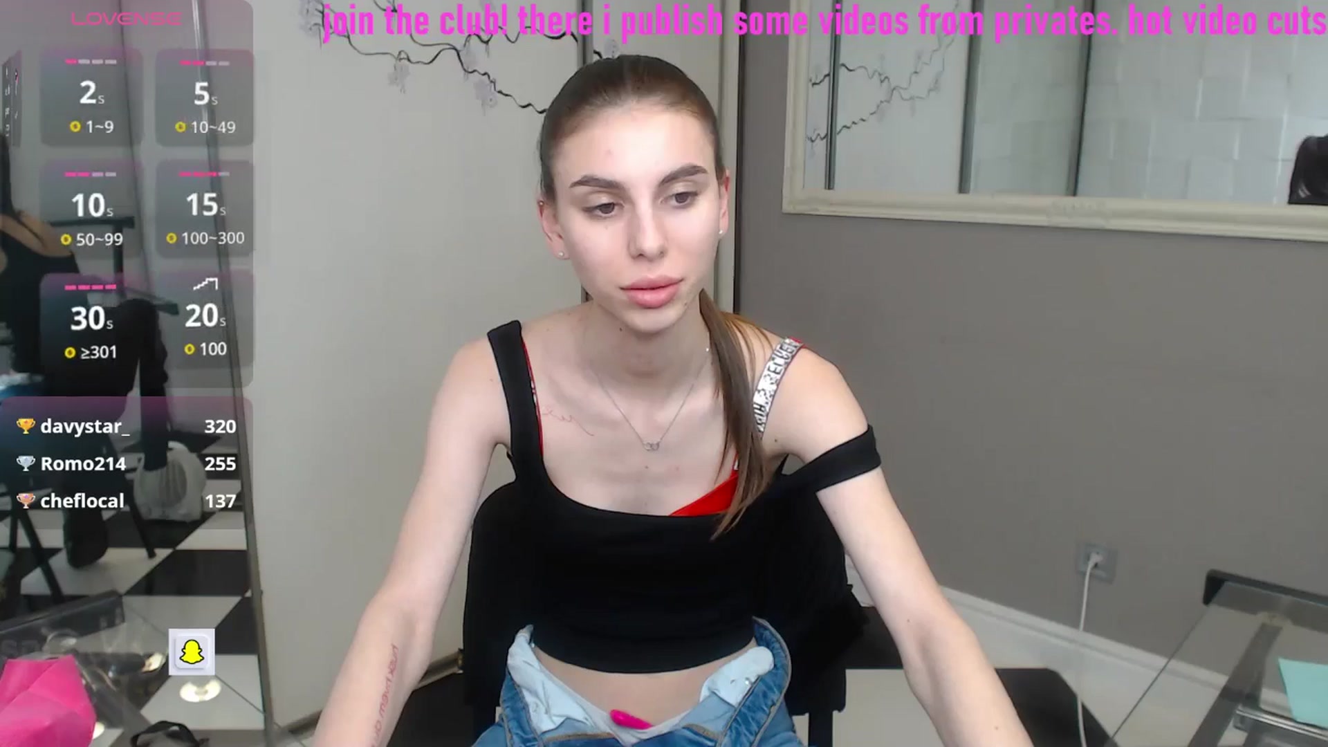 Gallery image thumbnail from Graceful_Doll's myfreecams stream on, 05/01/2025, 17:10 image 9 of 20