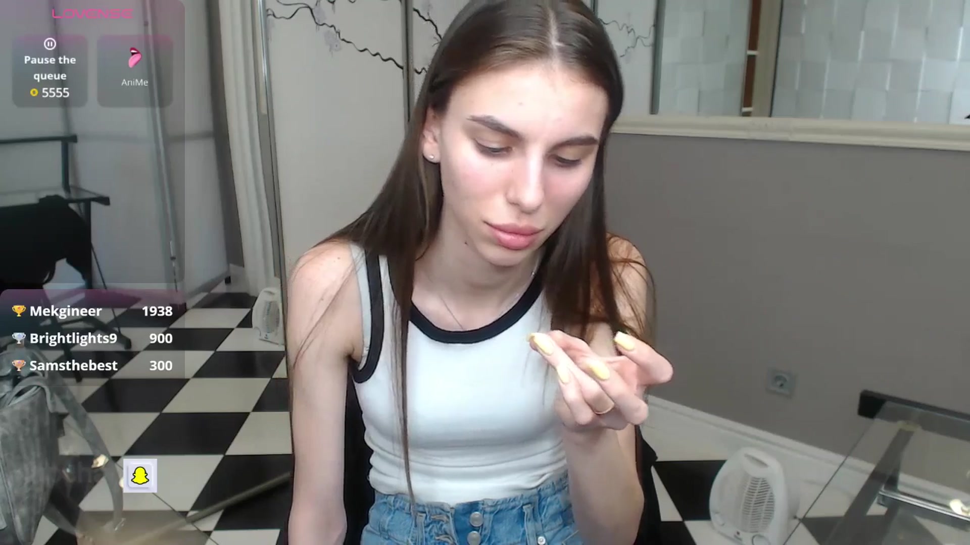Gallery image thumbnail from Graceful_Doll's myfreecams stream on, 05/03/2025, 11:10 image 18 of 20