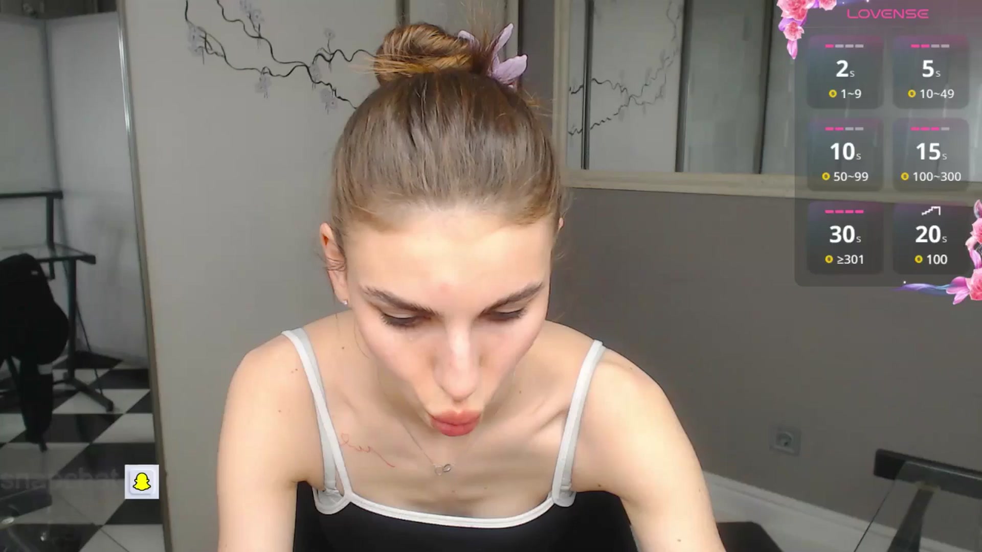Gallery image thumbnail from Graceful_Doll's myfreecams stream on, 05/13/2025, 12:44 image 2 of 20