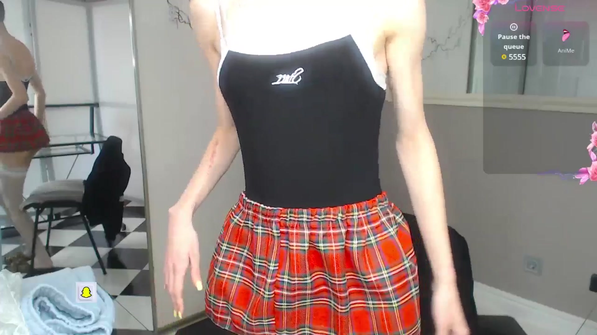 Gallery image thumbnail from Graceful_Doll's myfreecams stream on, 05/13/2025, 12:44 image 11 of 20