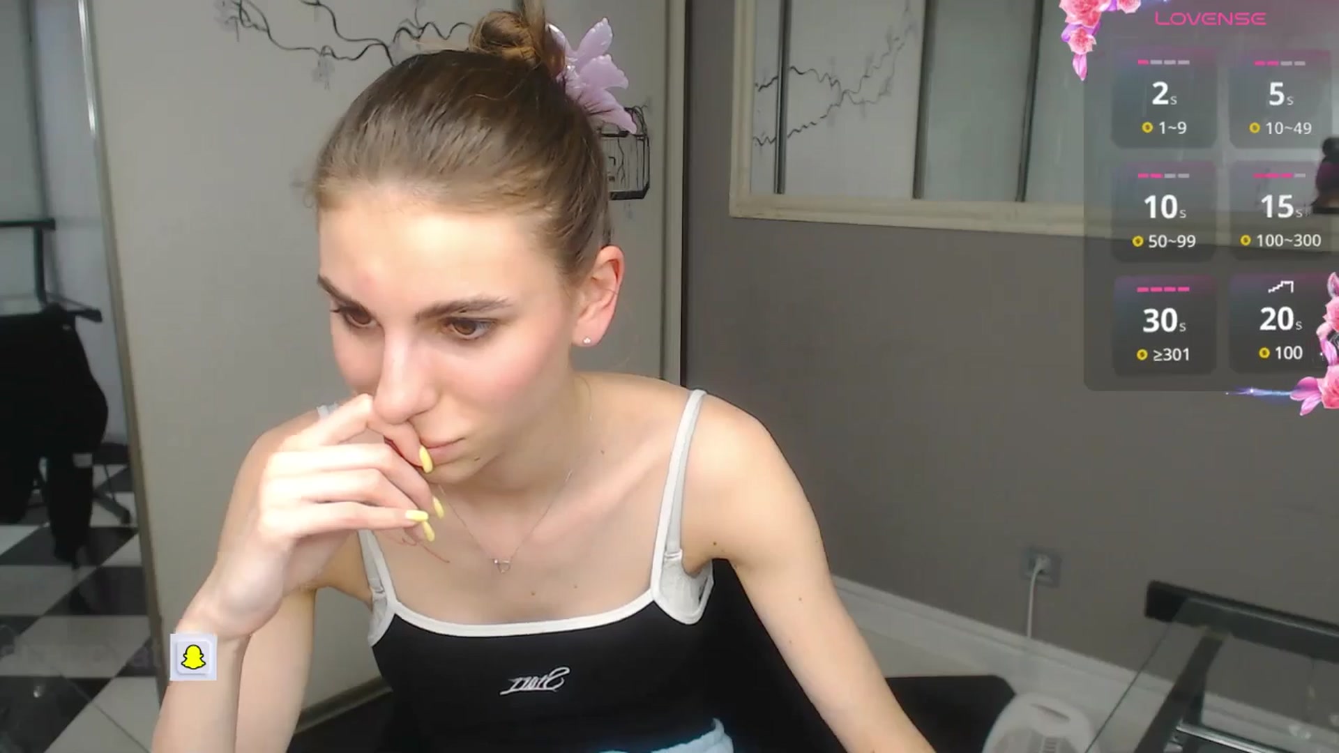 Gallery image thumbnail from Graceful_Doll's myfreecams stream on, 05/13/2025, 14:29 image 16 of 20