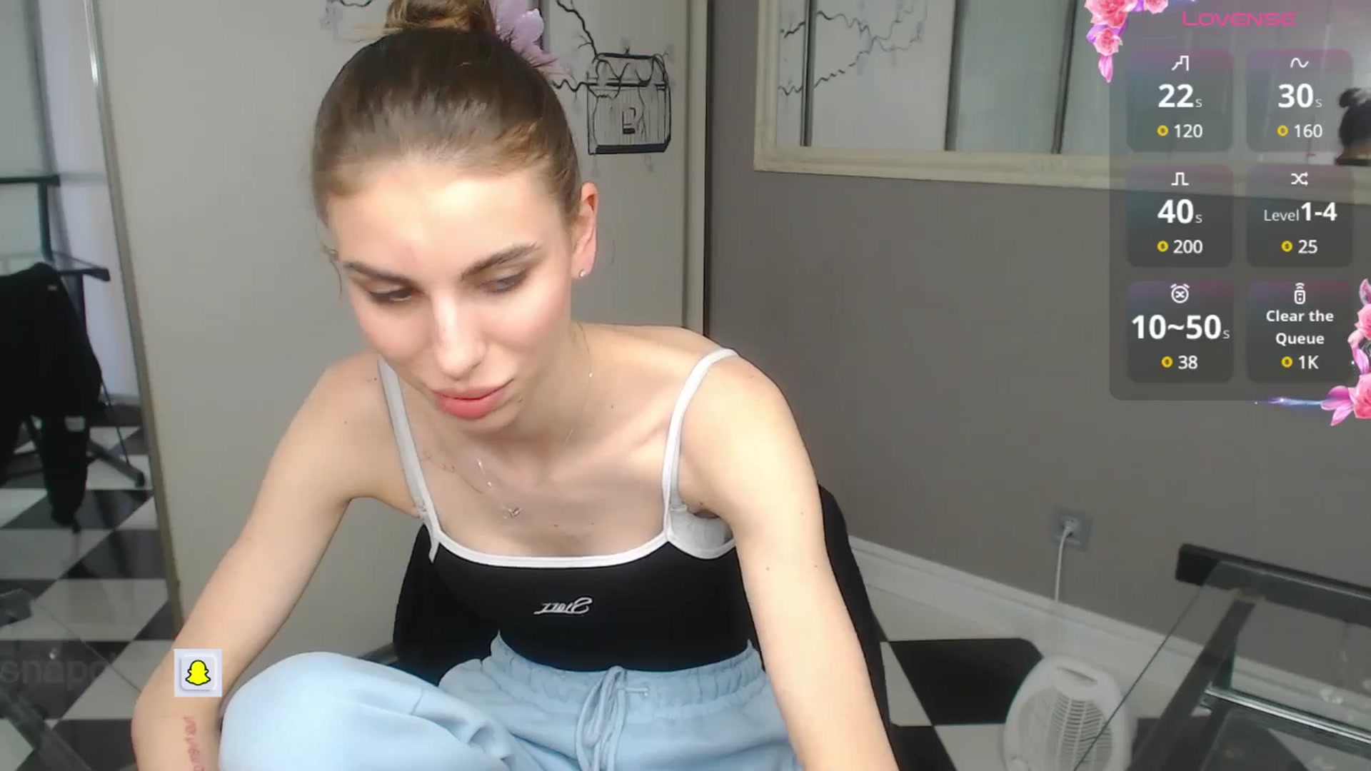 Gallery image thumbnail from Graceful_Doll's myfreecams stream on, 05/13/2025, 14:29 image 4 of 20