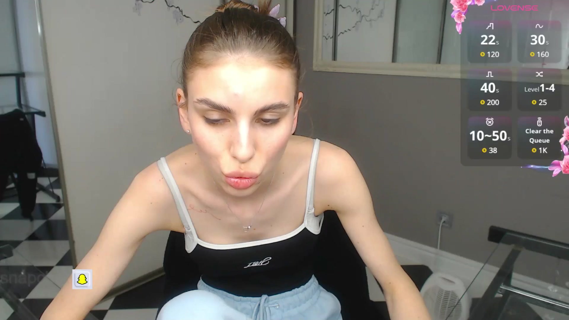 Gallery image thumbnail from Graceful_Doll's myfreecams stream on, 05/13/2025, 14:29 image 3 of 20