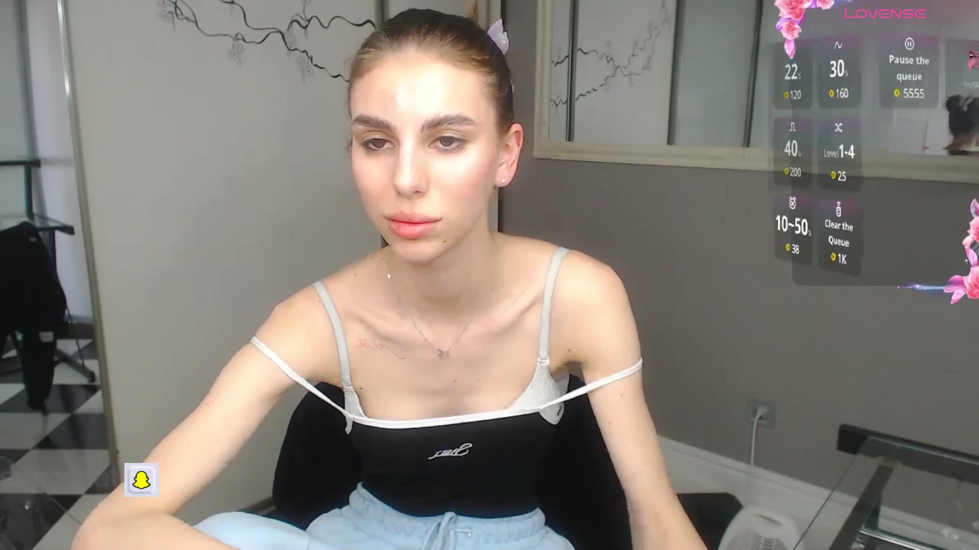Gallery image thumbnail from Graceful_Doll's myfreecams stream on, 05/13/2025, 14:29 image 5 of 20