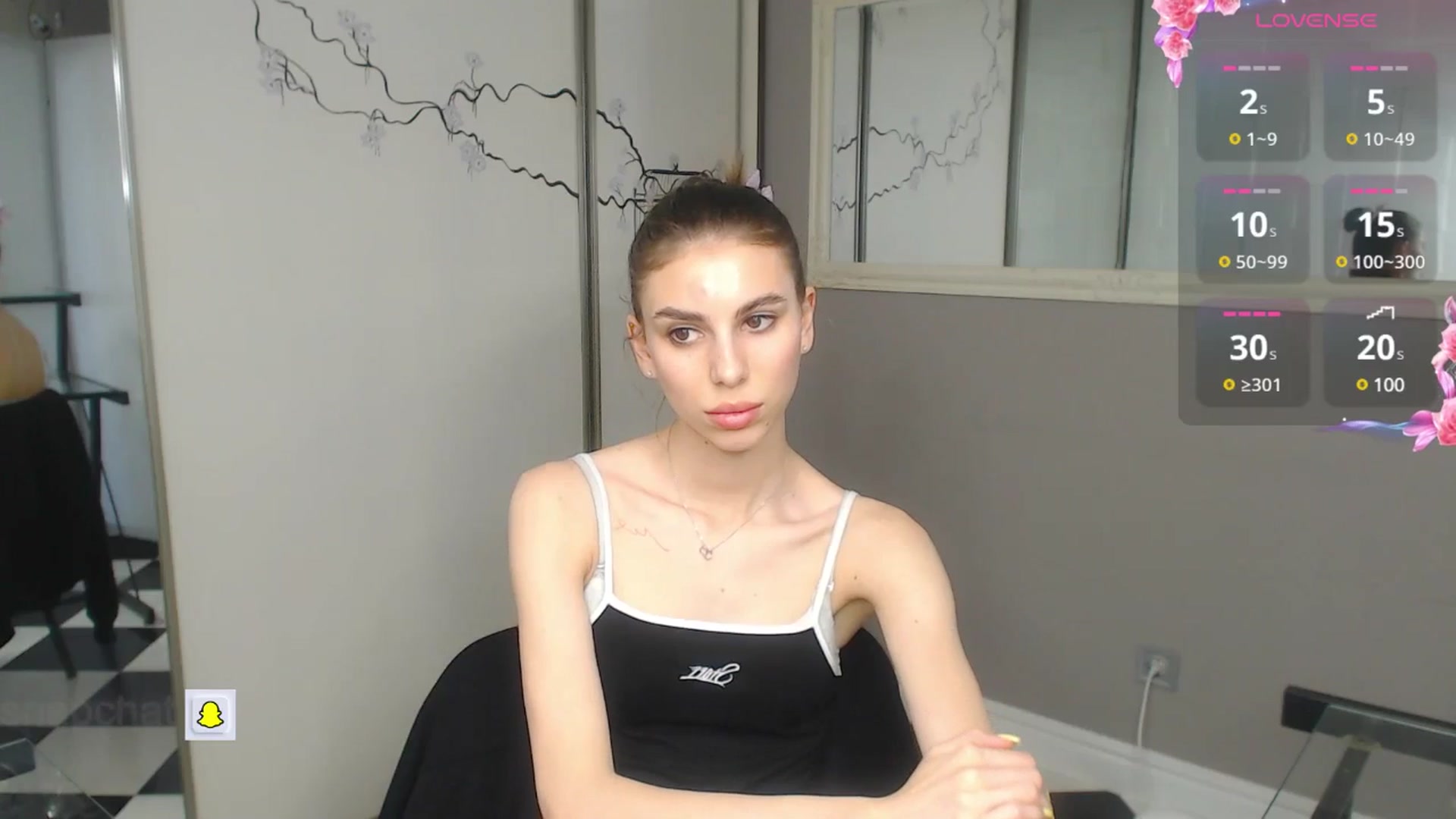 Gallery image thumbnail from Graceful_Doll's myfreecams stream on, 05/13/2025, 16:16 image 13 of 20