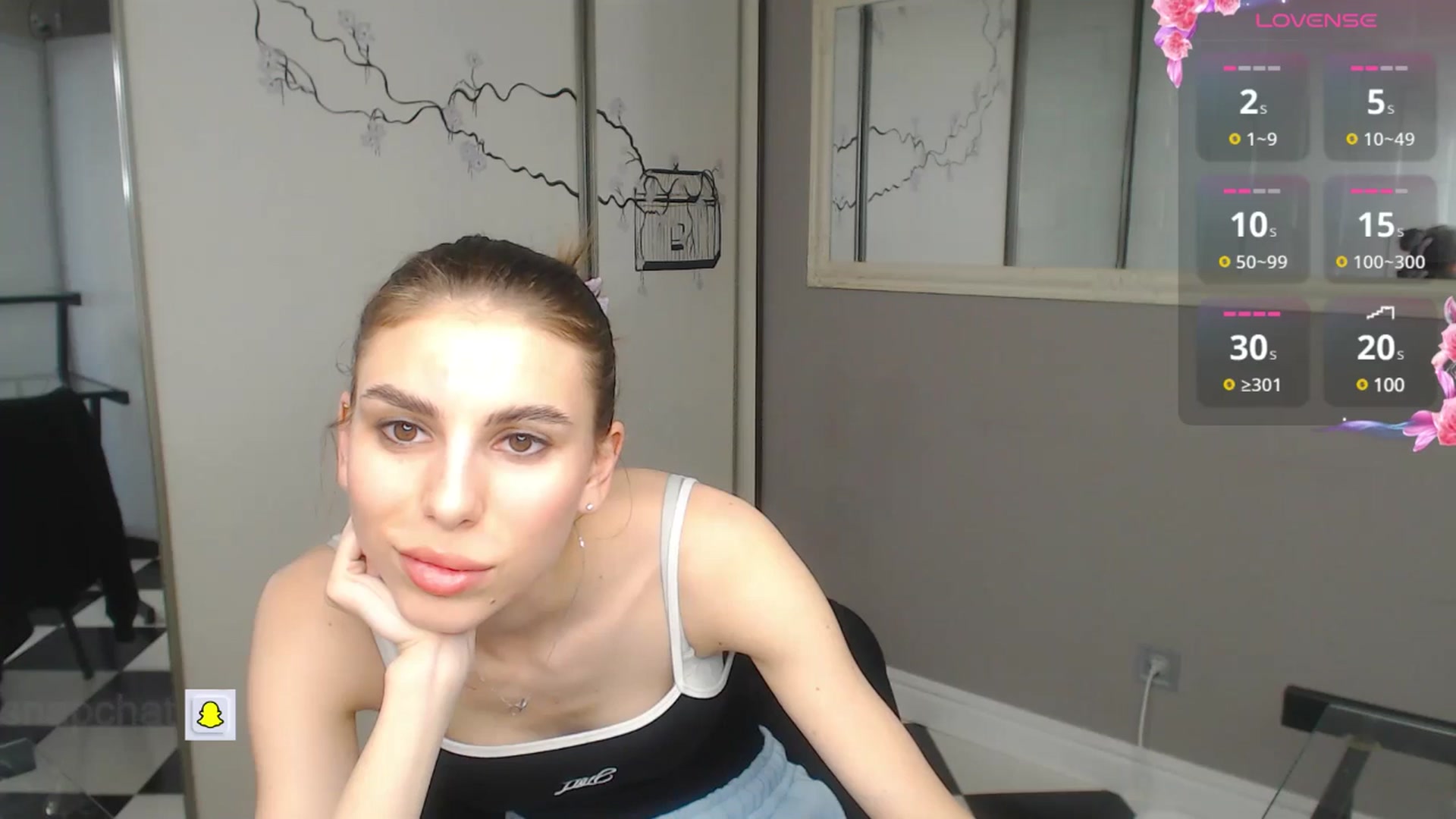 Gallery image thumbnail from Graceful_Doll's myfreecams stream on, 05/13/2025, 16:16 image 17 of 20
