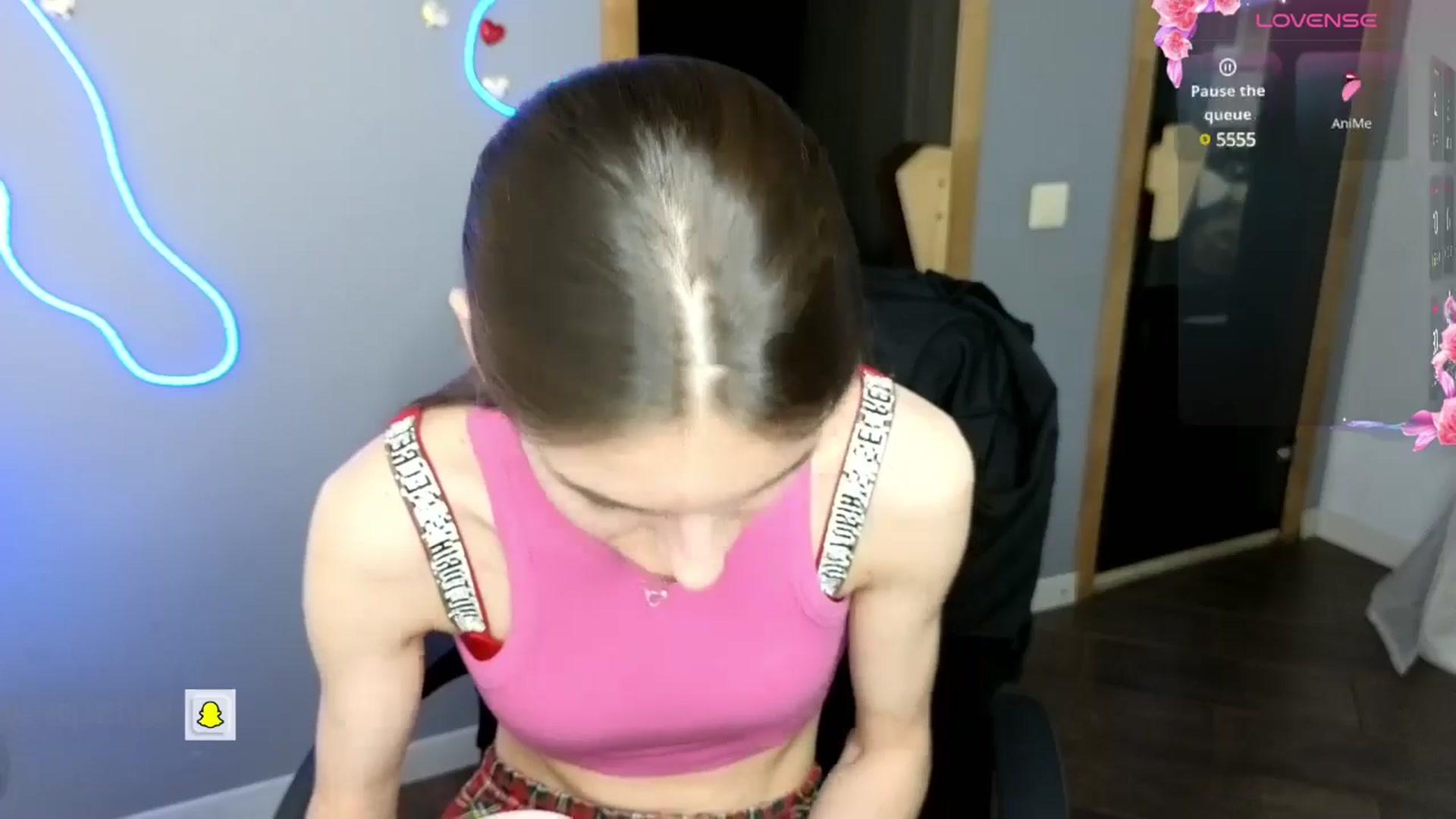 Gallery image thumbnail from Graceful_Doll's myfreecams stream on, 05/14/2025, 12:52 image 11 of 20