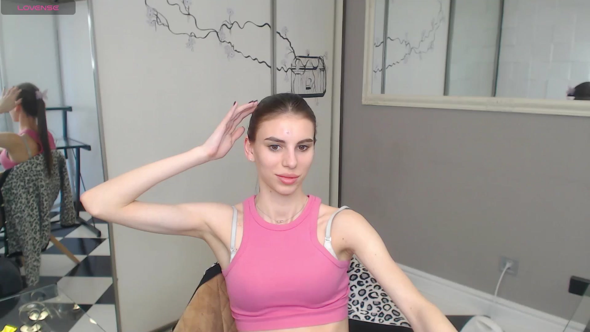 Gallery image thumbnail from Graceful_Doll's myfreecams stream on, 05/16/2025, 12:24 image 19 of 20