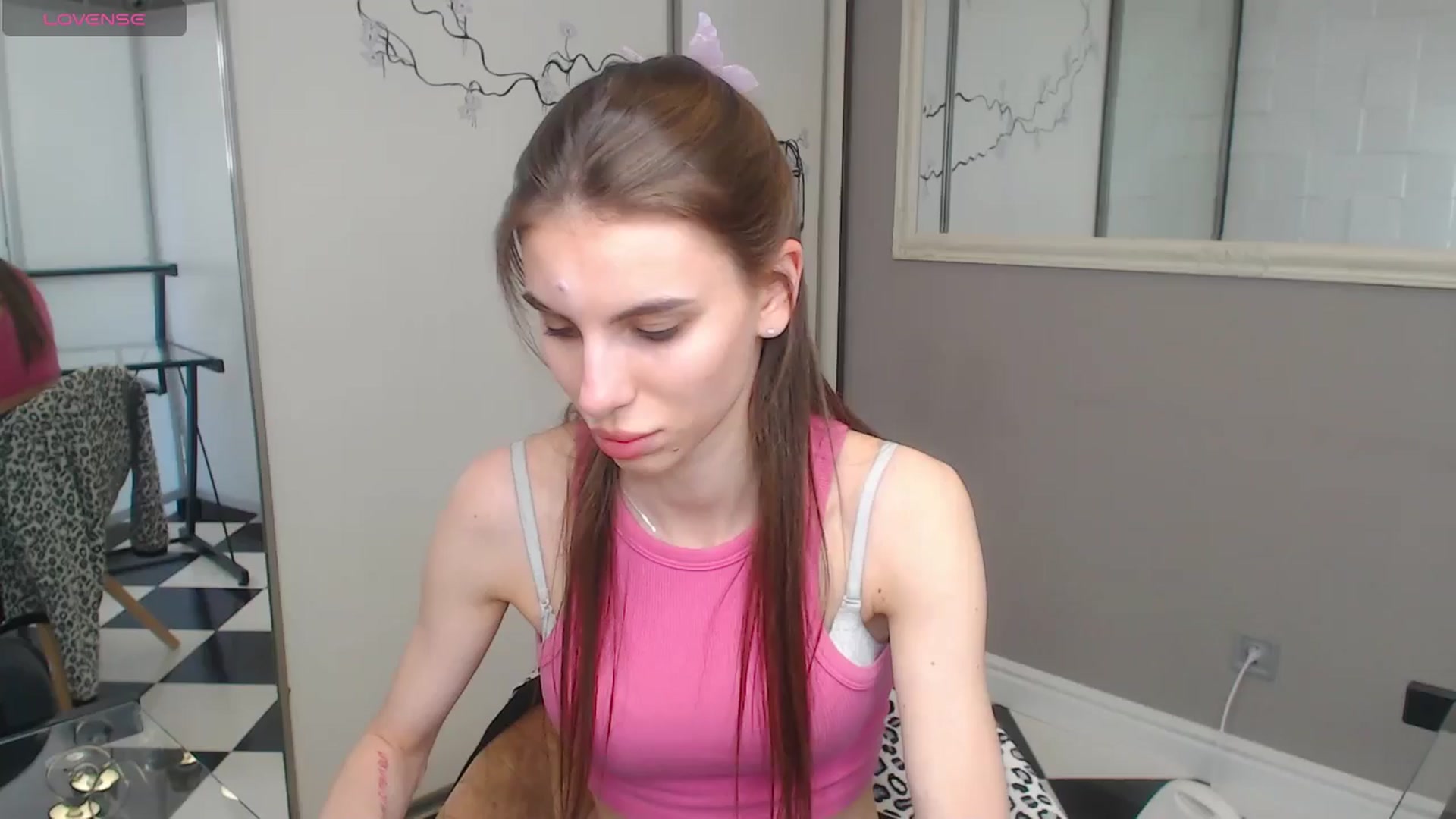 Gallery image thumbnail from Graceful_Doll's myfreecams stream on, 05/16/2025, 12:24 image 1 of 20