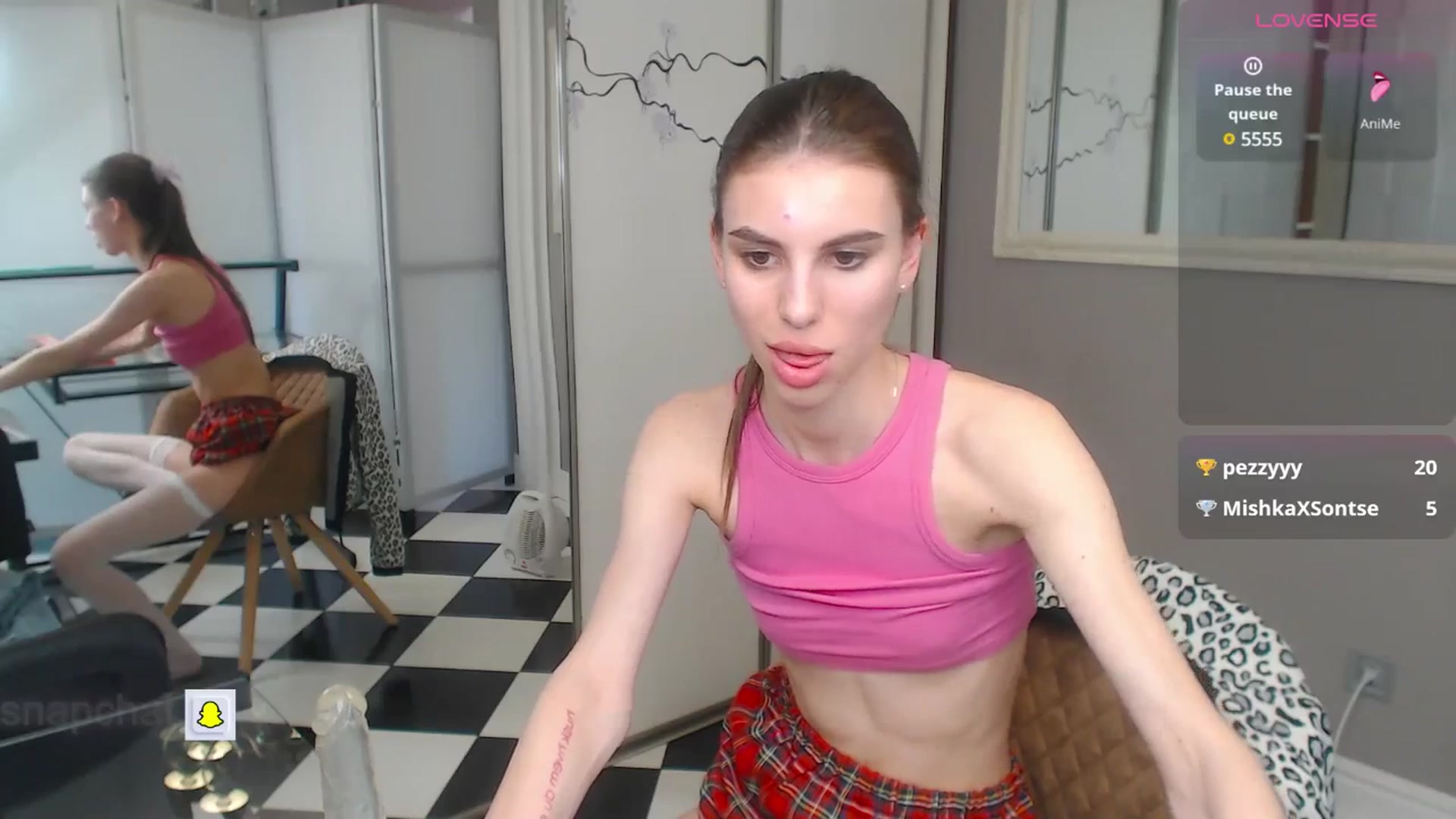 Gallery image thumbnail from Graceful_Doll's myfreecams stream on, 05/16/2025, 12:49 image 16 of 20