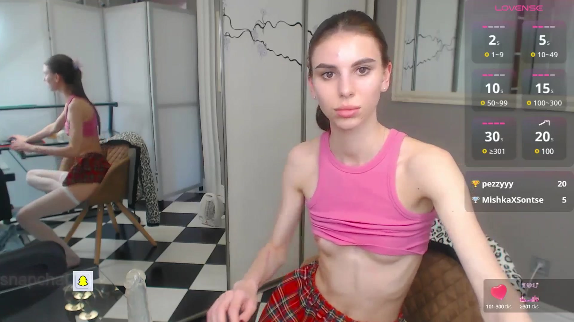 Gallery image thumbnail from Graceful_Doll's myfreecams stream on, 05/16/2025, 12:49 image 17 of 20
