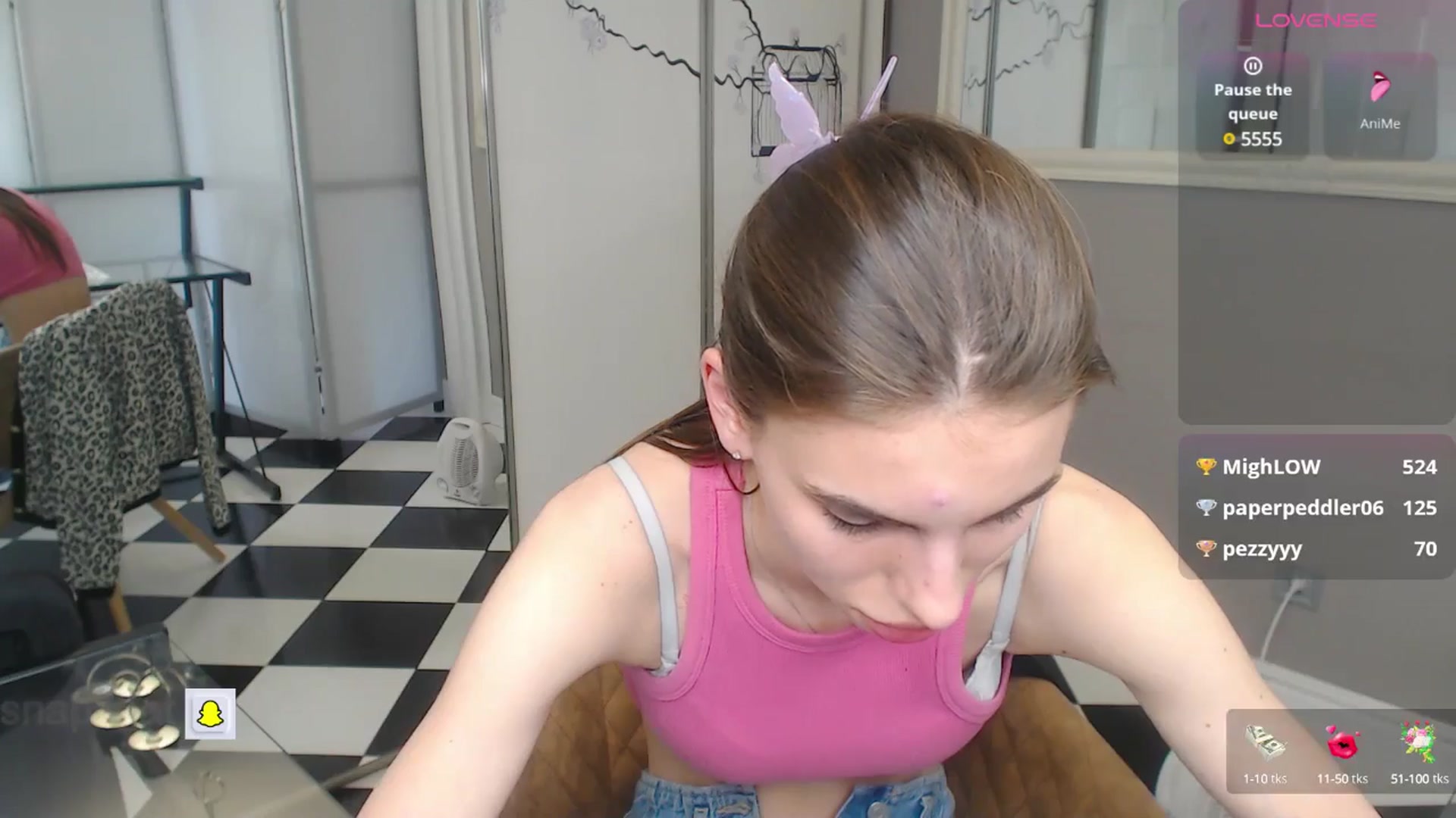 Gallery image thumbnail from Graceful_Doll's myfreecams stream on, 05/16/2025, 14:07 image 4 of 20