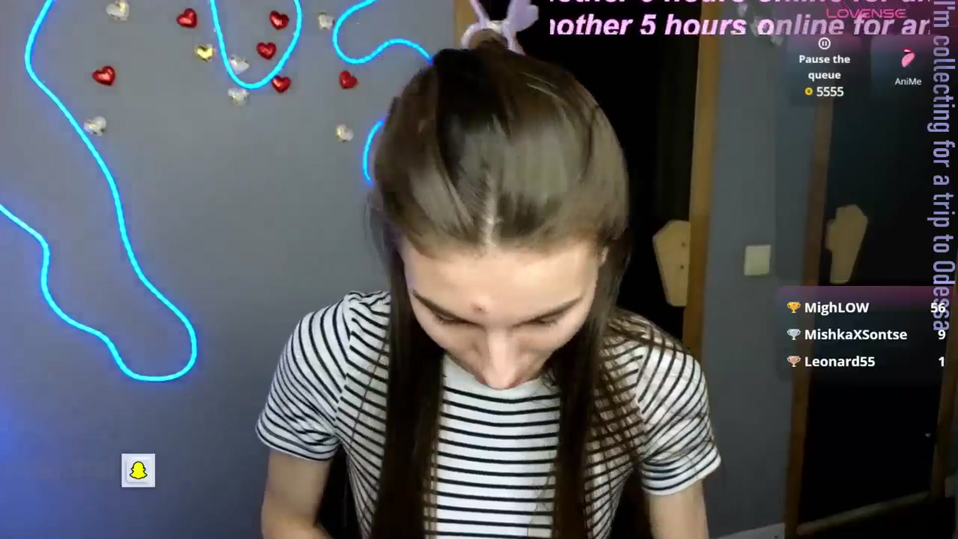 Gallery image thumbnail from Graceful_Doll's myfreecams stream on, 05/21/2025, 12:37 image 15 of 20