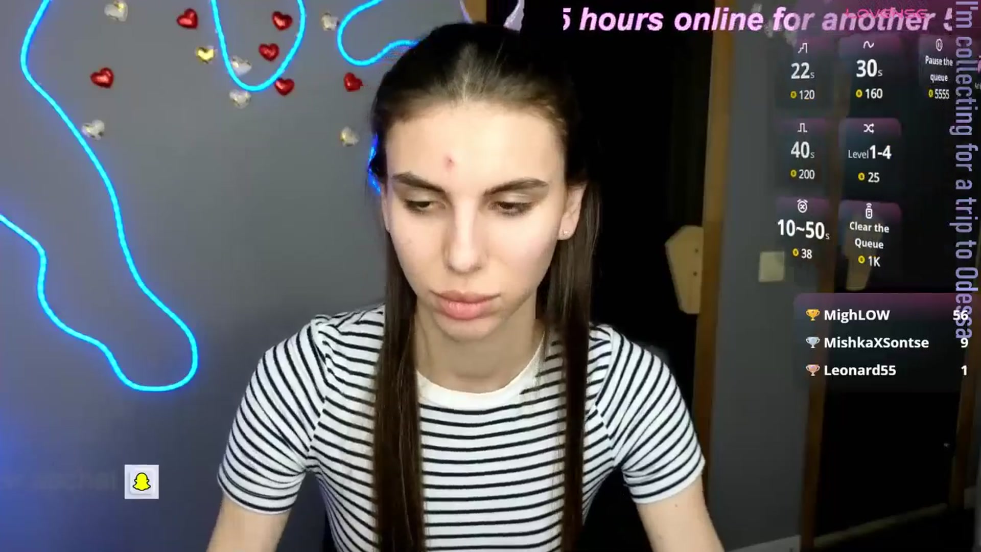 Gallery image thumbnail from Graceful_Doll's myfreecams stream on, 05/21/2025, 12:37 image 14 of 20