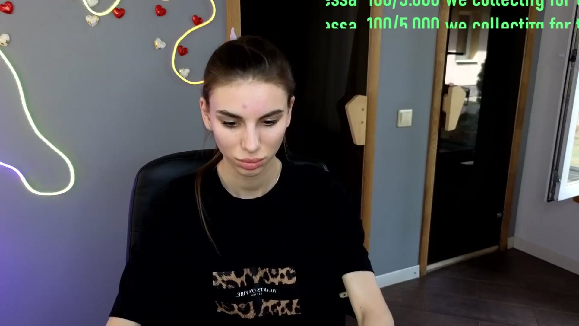 Gallery image thumbnail from Graceful_Doll's myfreecams stream on, 05/27/2025, 13:25 image 16 of 20