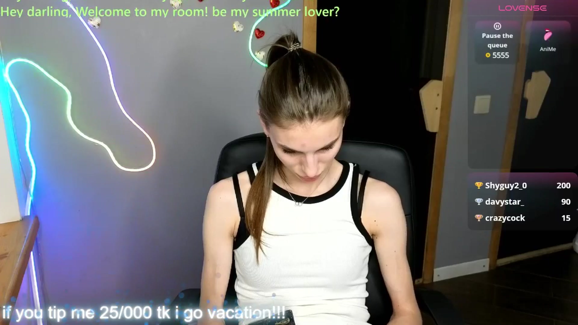 Gallery image thumbnail from Graceful_Doll's myfreecams stream on, 06/03/2025, 17:07 image 14 of 20