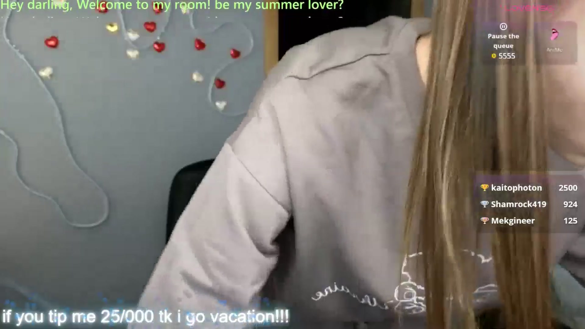Gallery image thumbnail from Graceful_Doll's myfreecams stream on, 06/04/2025, 17:02 image 15 of 20
