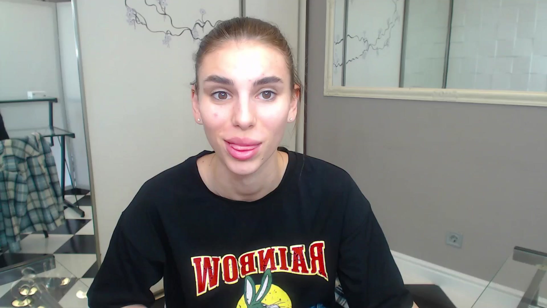 Gallery image thumbnail from Graceful_Doll's myfreecams stream on, 06/21/2025, 08:45 image 1 of 20