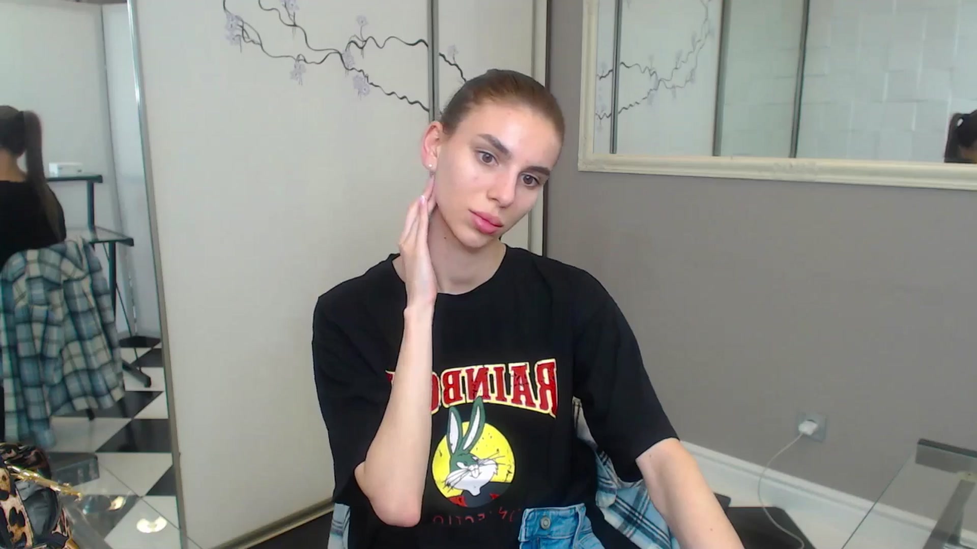 Gallery image thumbnail from Graceful_Doll's myfreecams stream on, 06/21/2025, 09:54 image 19 of 20