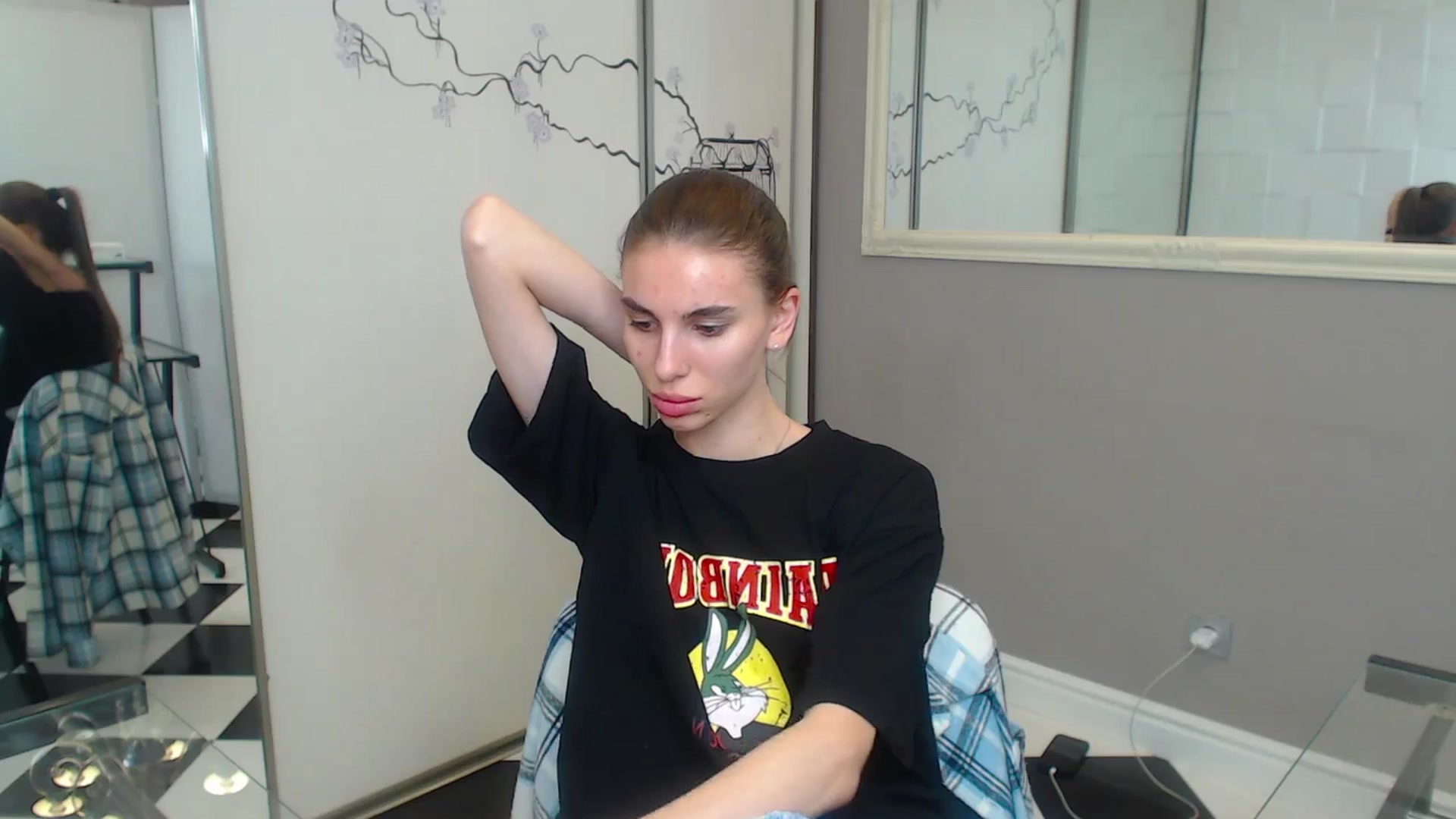 Gallery image thumbnail from Graceful_Doll's myfreecams stream on, 06/21/2025, 09:54 image 4 of 20